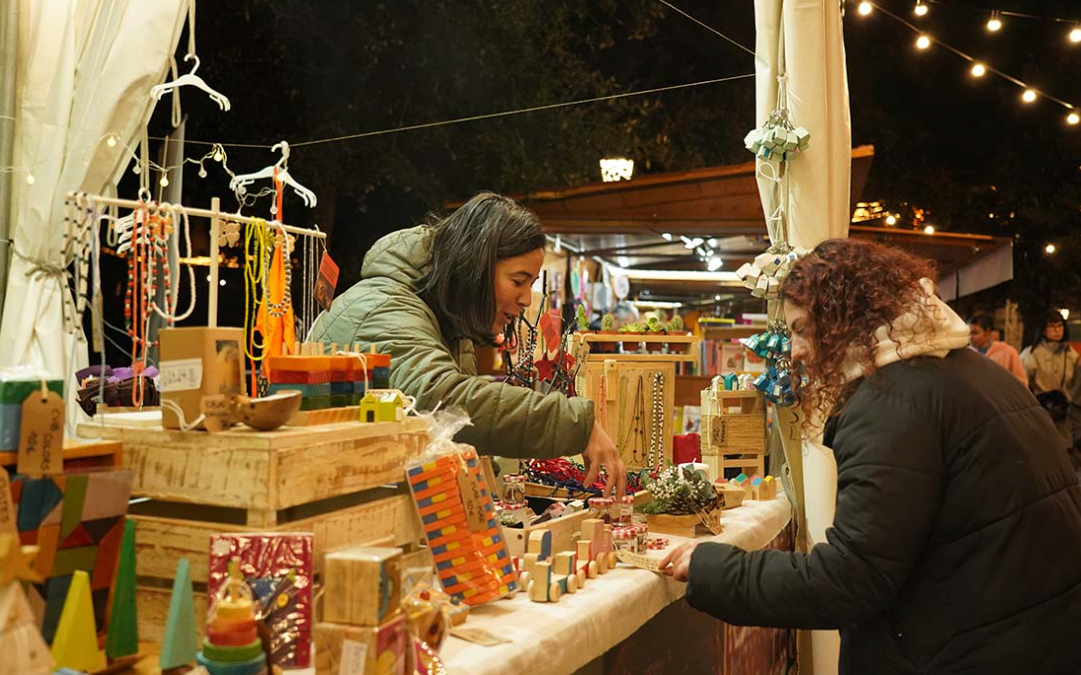 Del 19 al 29 de desembre, la plaça de Catalunya serà l’escenari de la 10a Fira de Consum Responsable i d’Economia Social i Solidària AJUNTAMENT