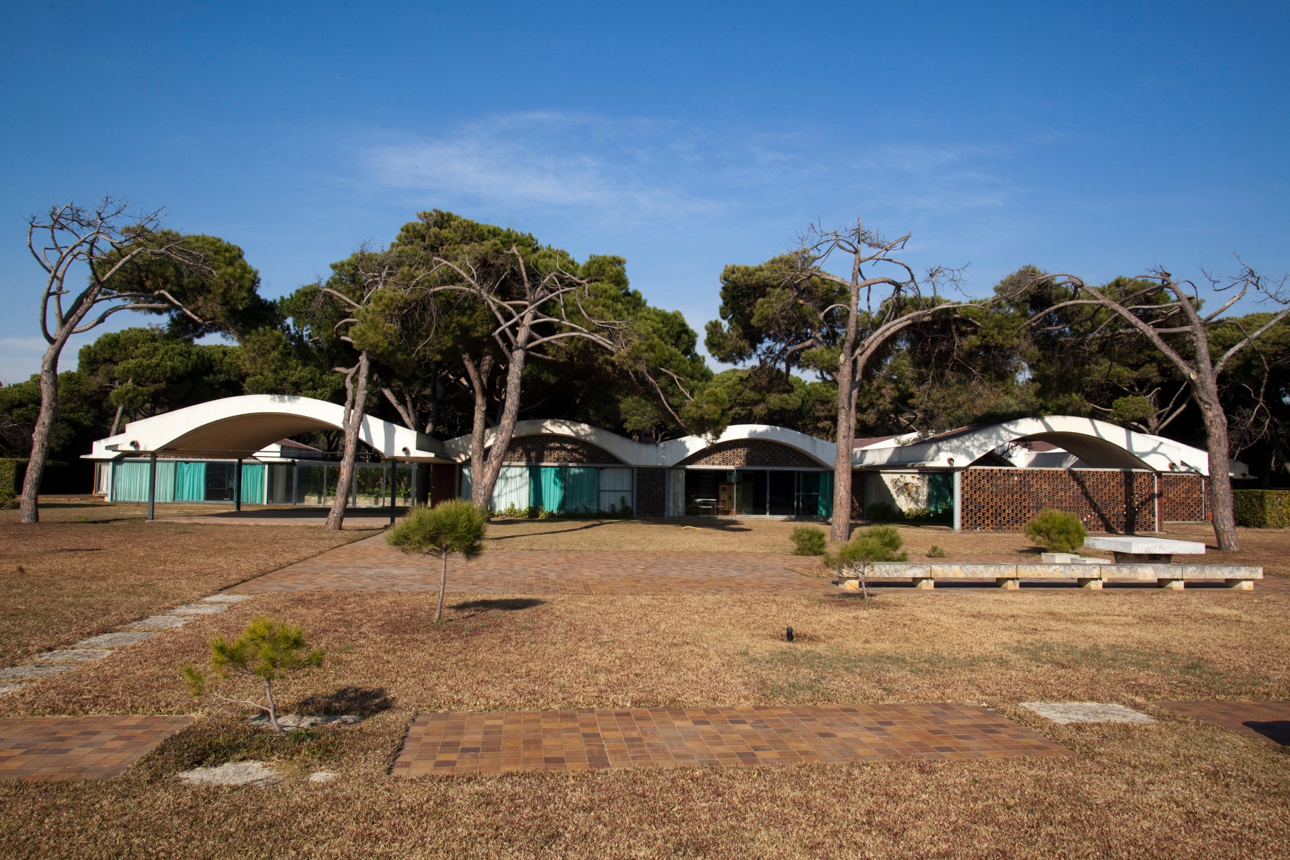 La Casa Gomis de la Ricarda, la joia racionalista que resisteix a l'ampliació de l'aeroport / Ajuntament del Prat