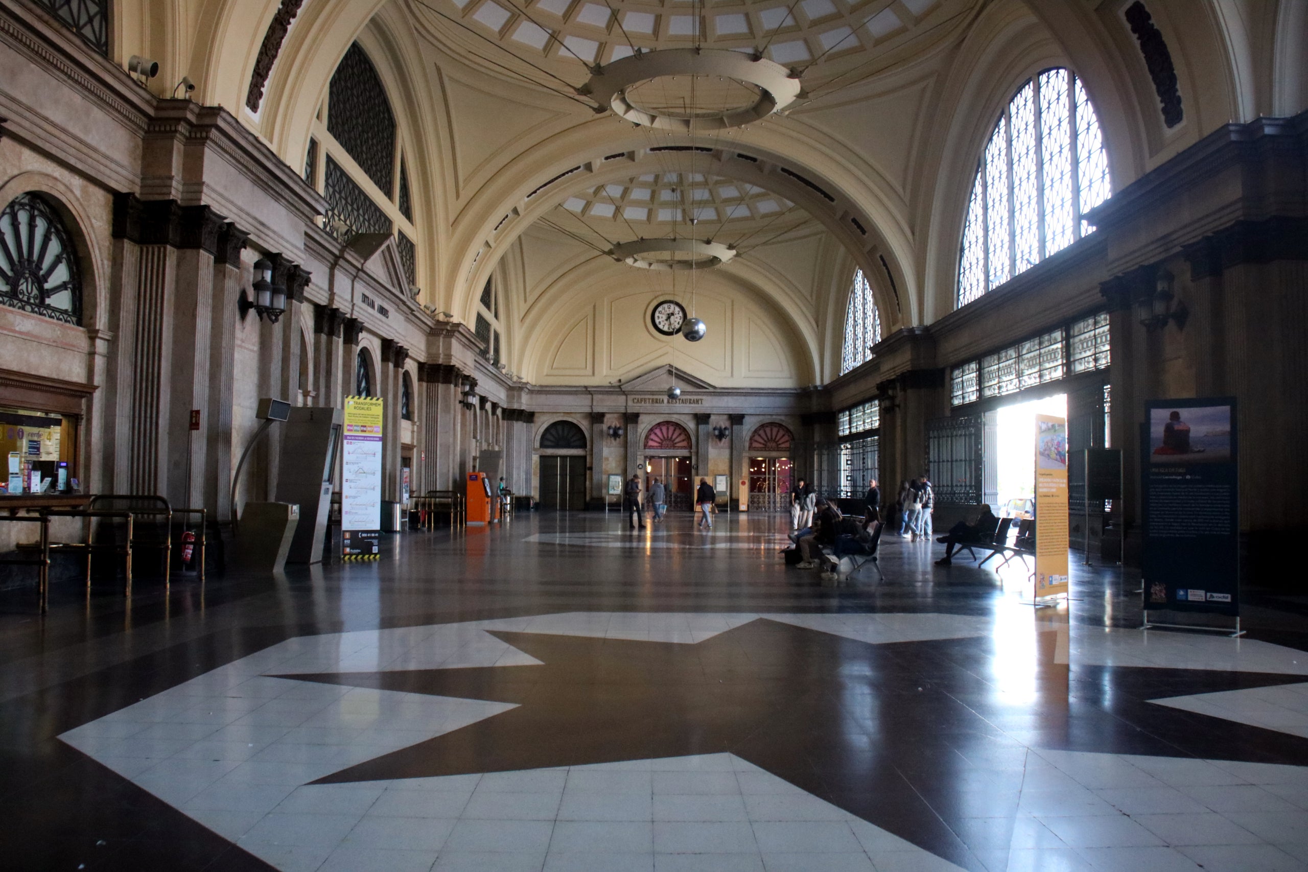 La estación de Francia, un plató audiovisual que gana popularidad / ACN
