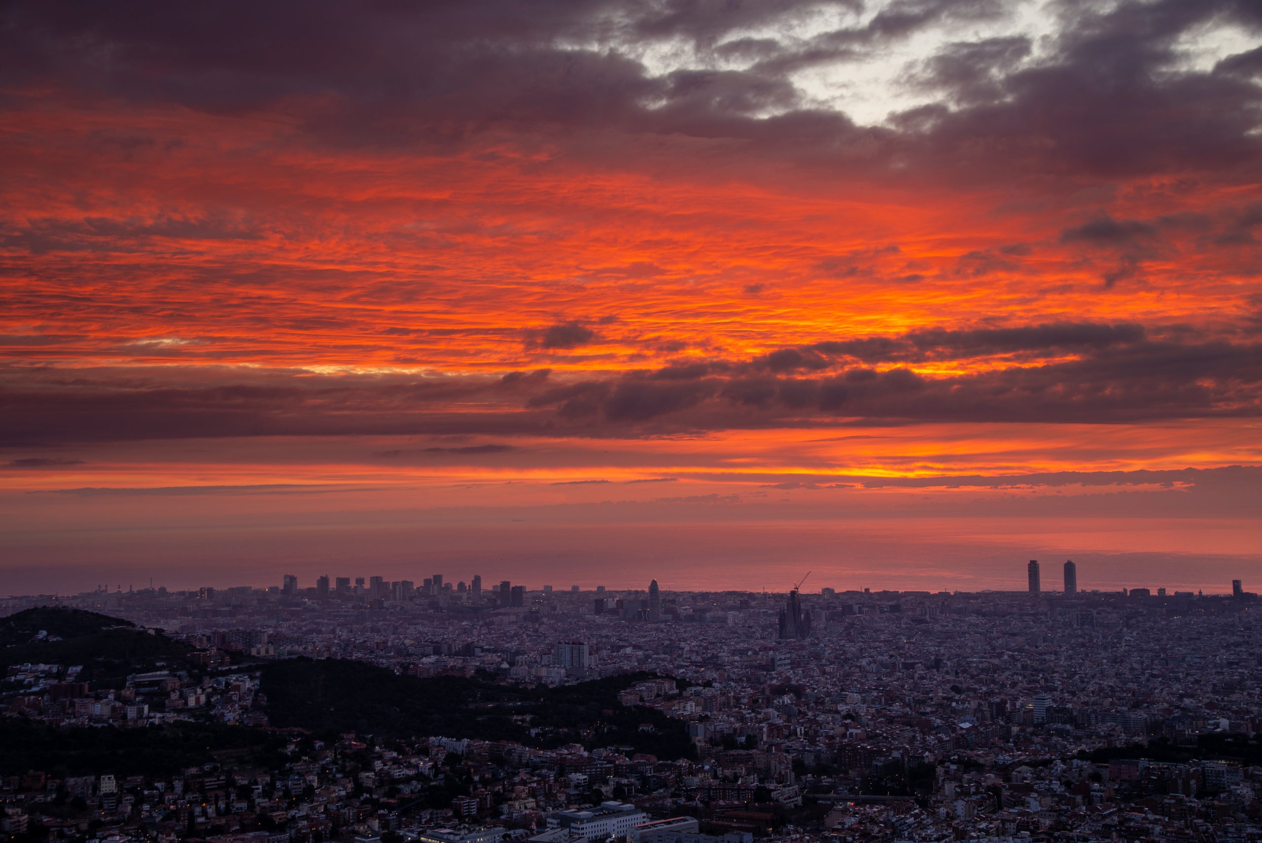 Barcelona, des del Tibidabo, el 20/01/2025 | Alfons Puertas / Observatori Fabra