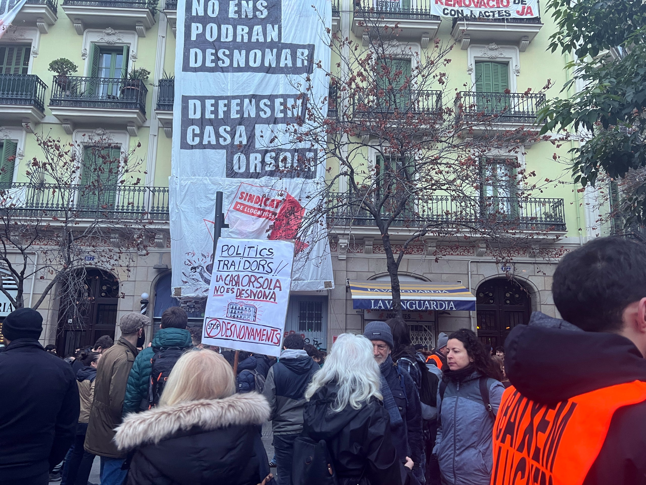 Protesta davant de la Casa Orsola / ACN-Laura Fíguls