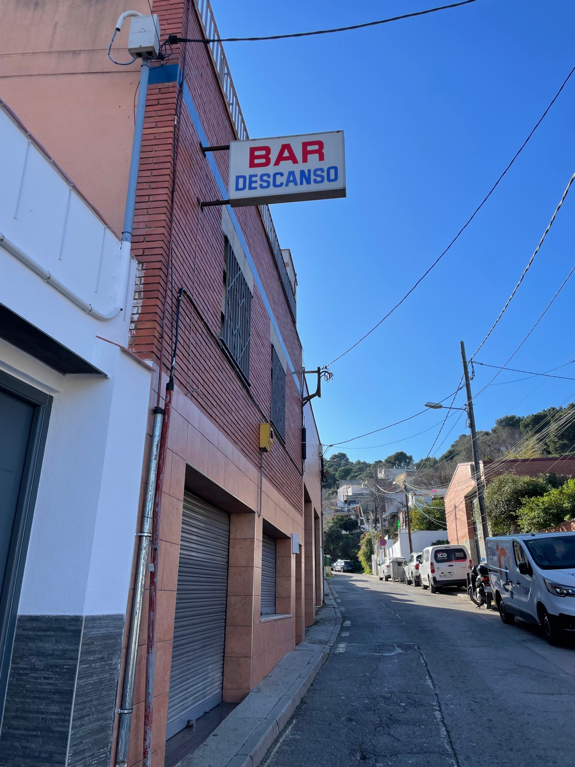 El bar Descanso, l'últim que quedava al barri de Torre Baró i que va tancar l'abril del 2024 / A.R.