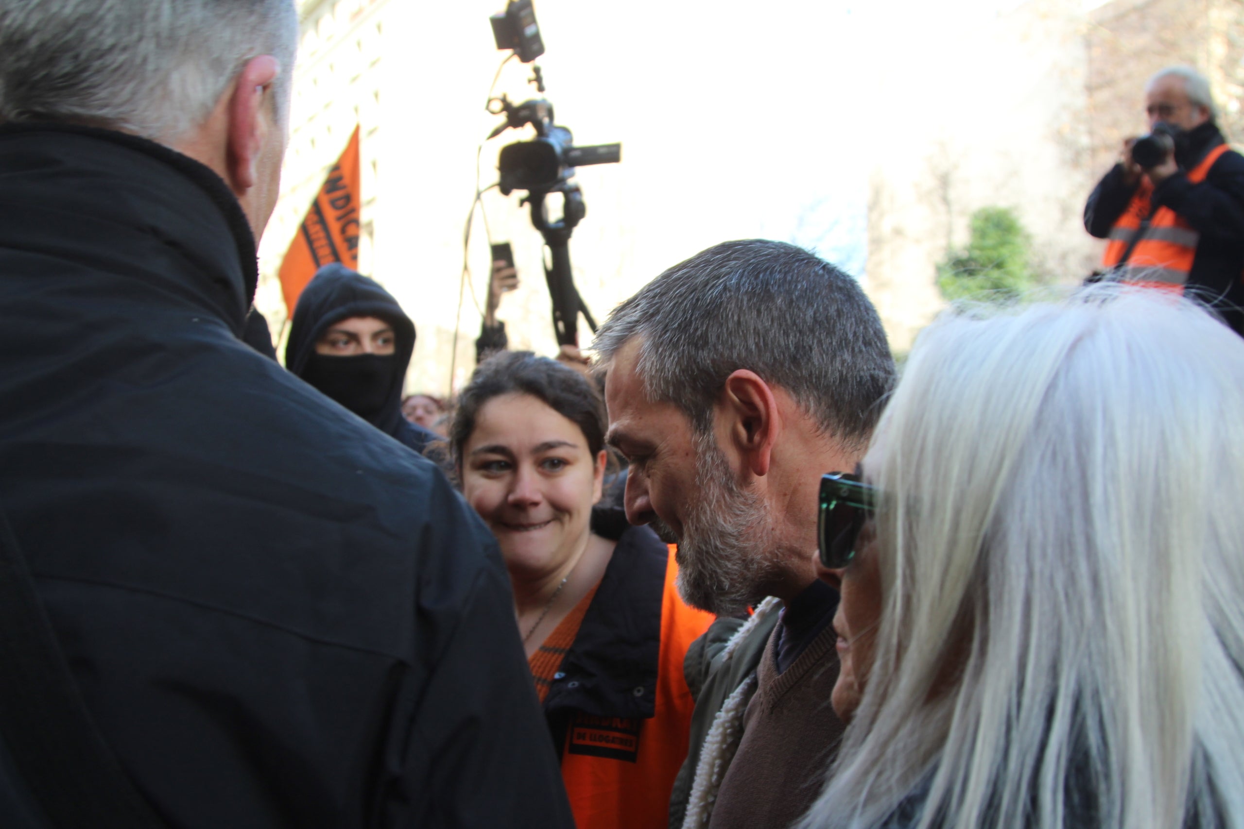La mobilització d'aquest divendres per aturar el desnonament d'en Josep Torrent, veí de la Casa Orsola / A.R.