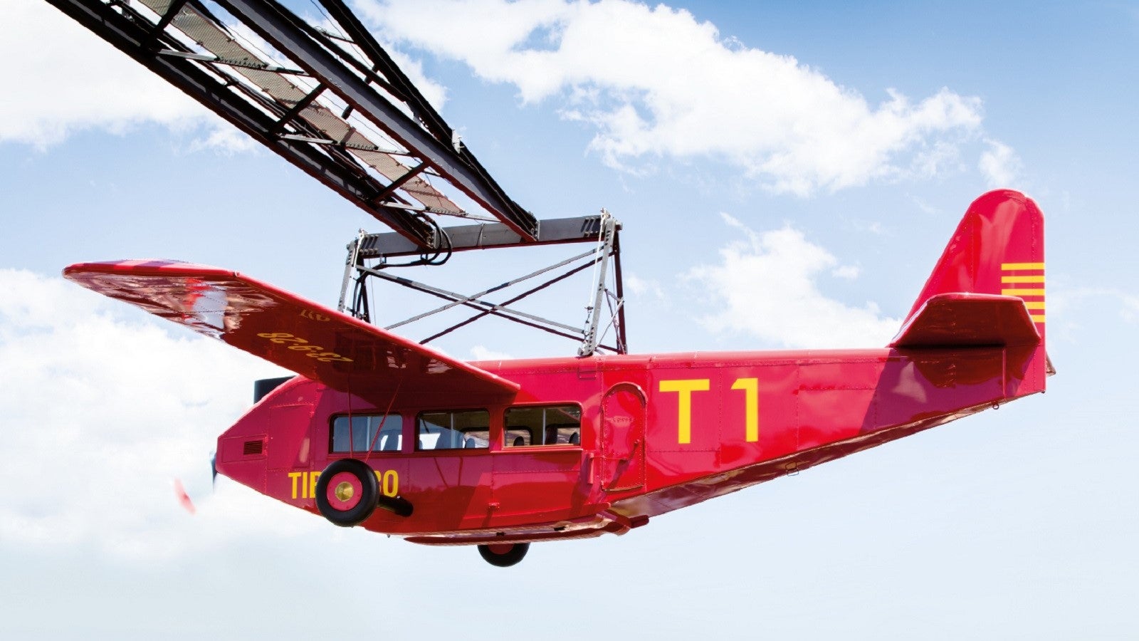 L'avió quasi centenari del Tibidabo, en el qual s'haurà de fer una rehabilitació integral / Parc del Tibidabo