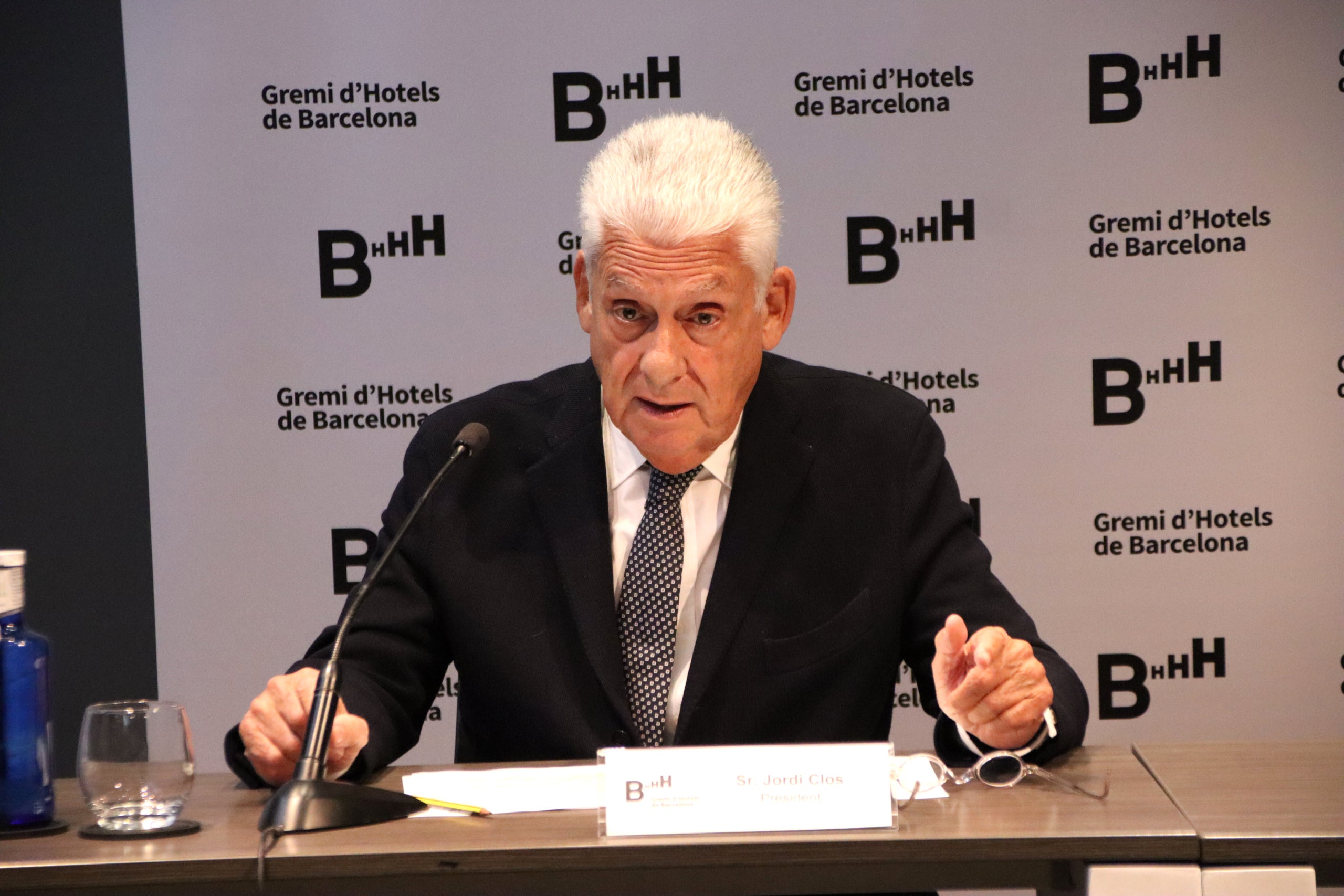 Jordi Clos, president del Gremi d'Hotels de Barcelona, en una roda de premsa | Blanca Blay (ACN)