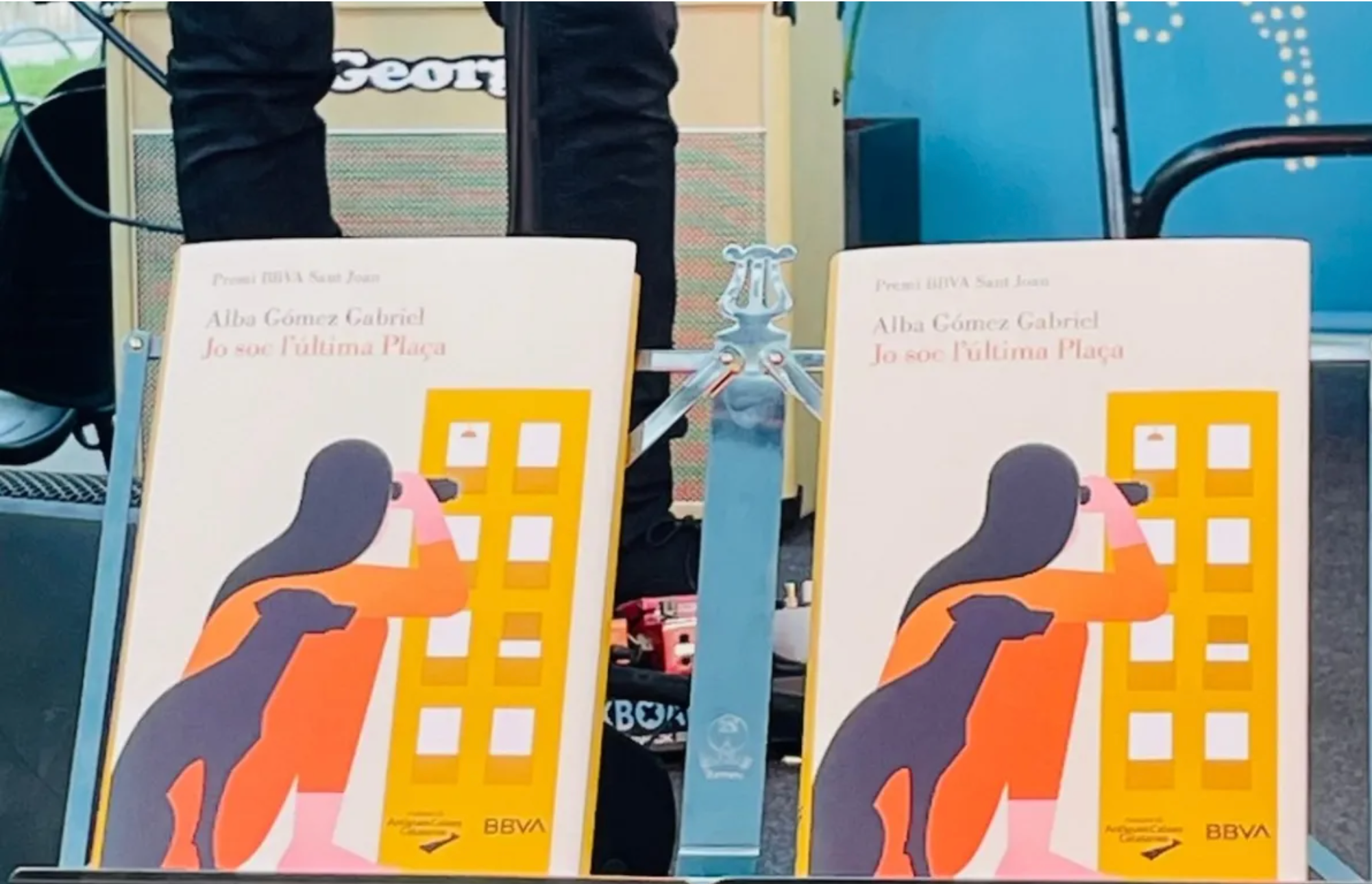BBVA impulsa la cultura catalana amb una nova branca per a joves al premi BBVA Sant Joan de literatura
