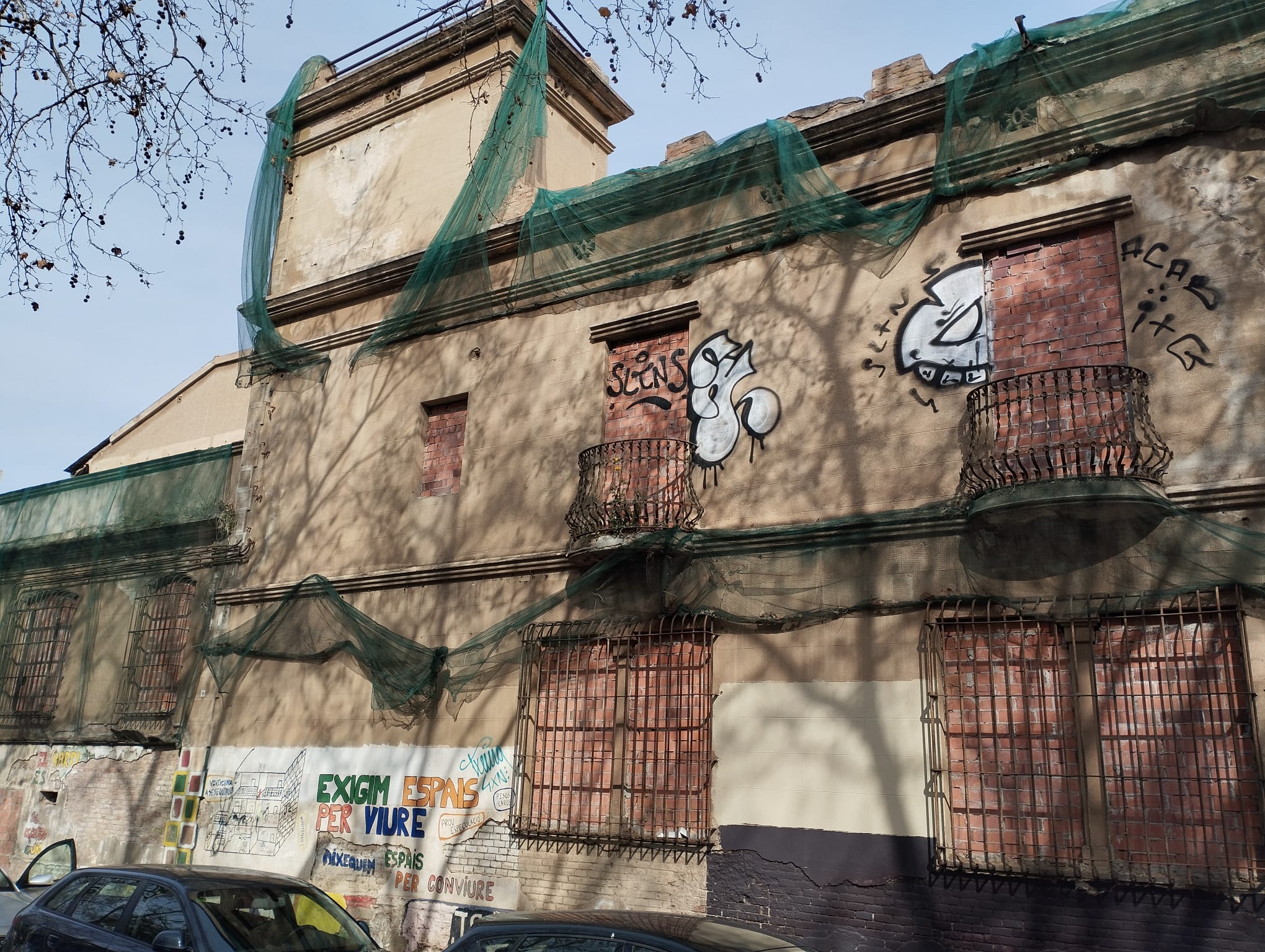 La Casa Enric Sanchís, del Bon Pastor, amb les finestres tapiades / Cedida-Luis Carmelo