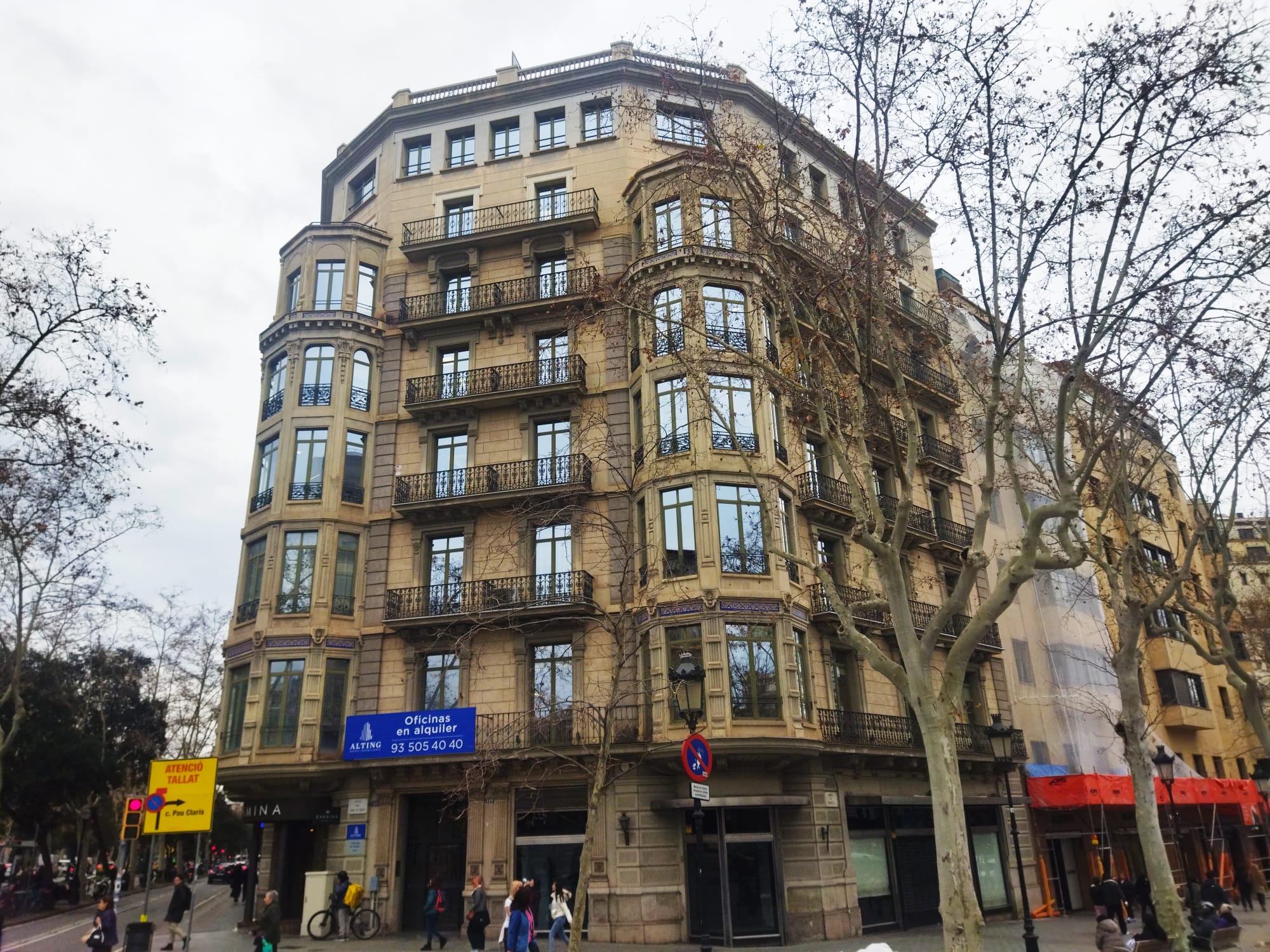 L'edifici de passeig de Gràcia, 110, on hi havia la botiga de Macson / Jordi Subirana 