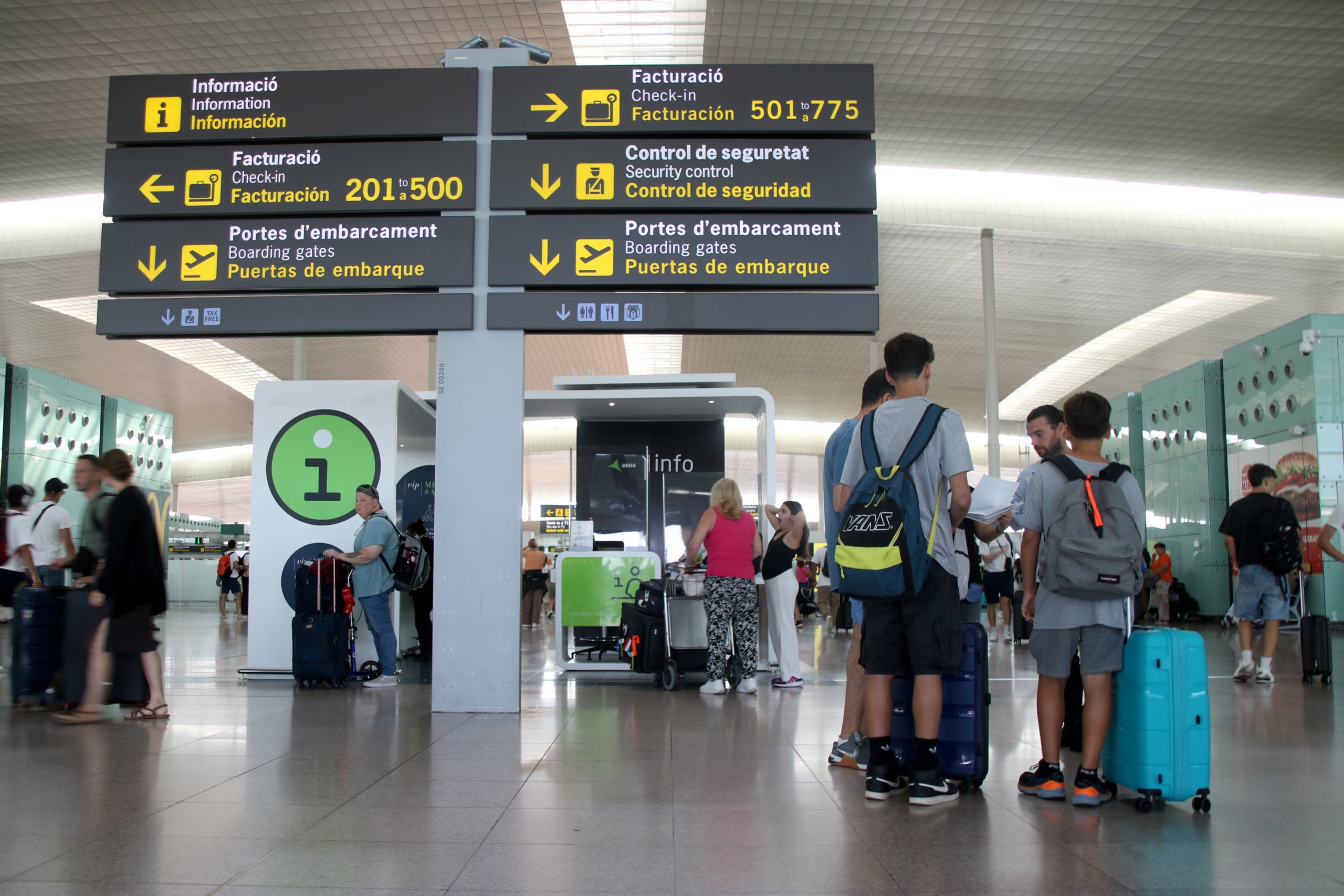 Passatgers a l'aeroport del Prat / ACN