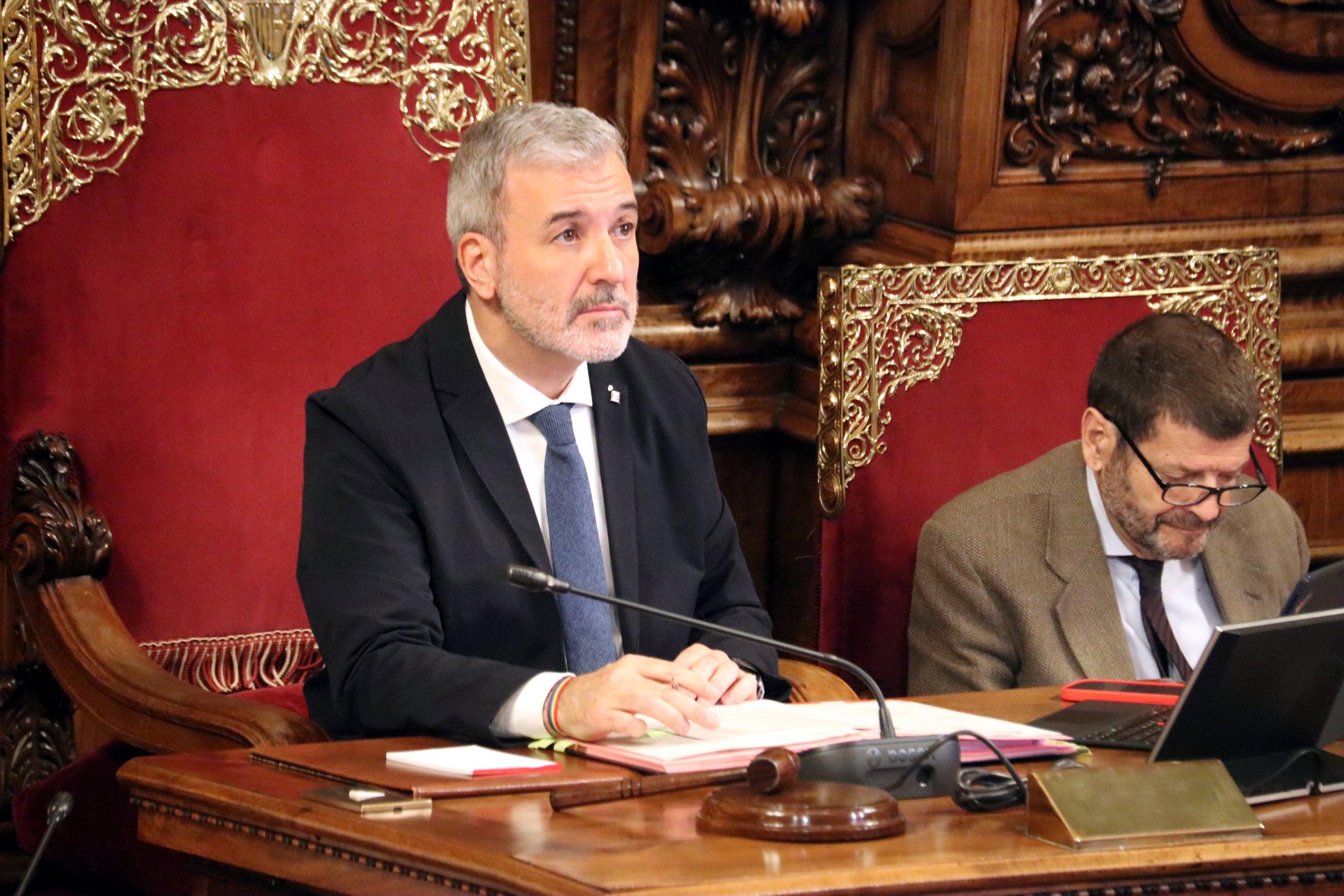 L'alcalde Jaume Collboni, presidint el Ple de Barcelona del mes de març / Natzaret Romero (ACN)