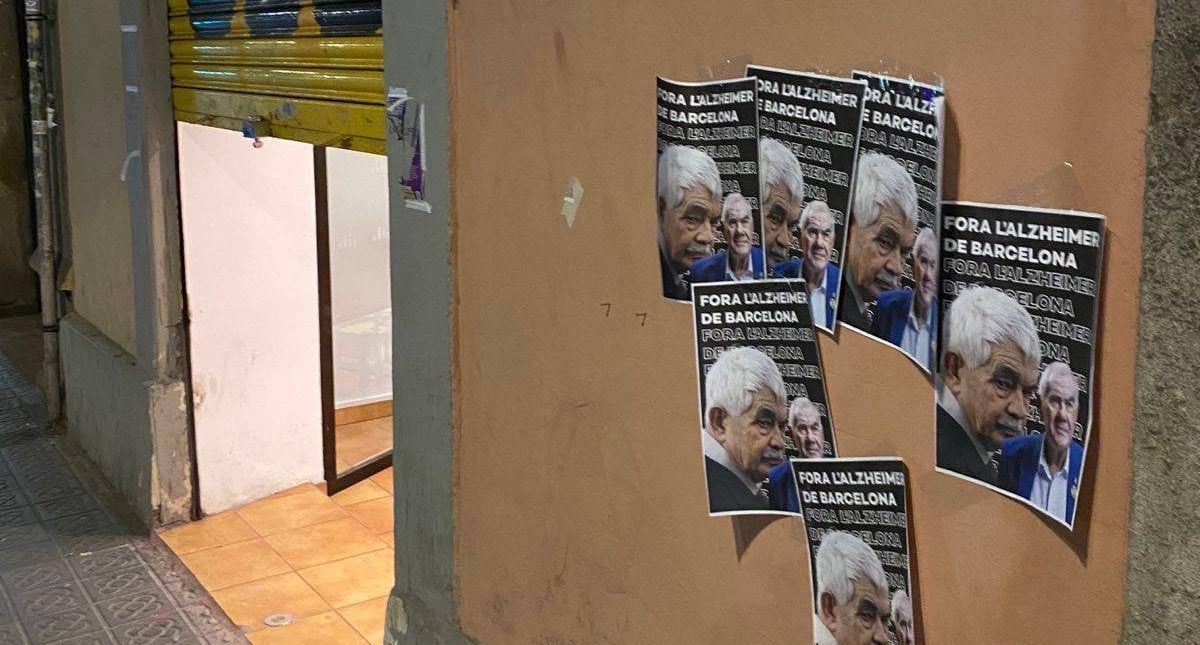 Cartells sobre l'Alzheimer de Maragall penjat en un local d'ERC / ACN