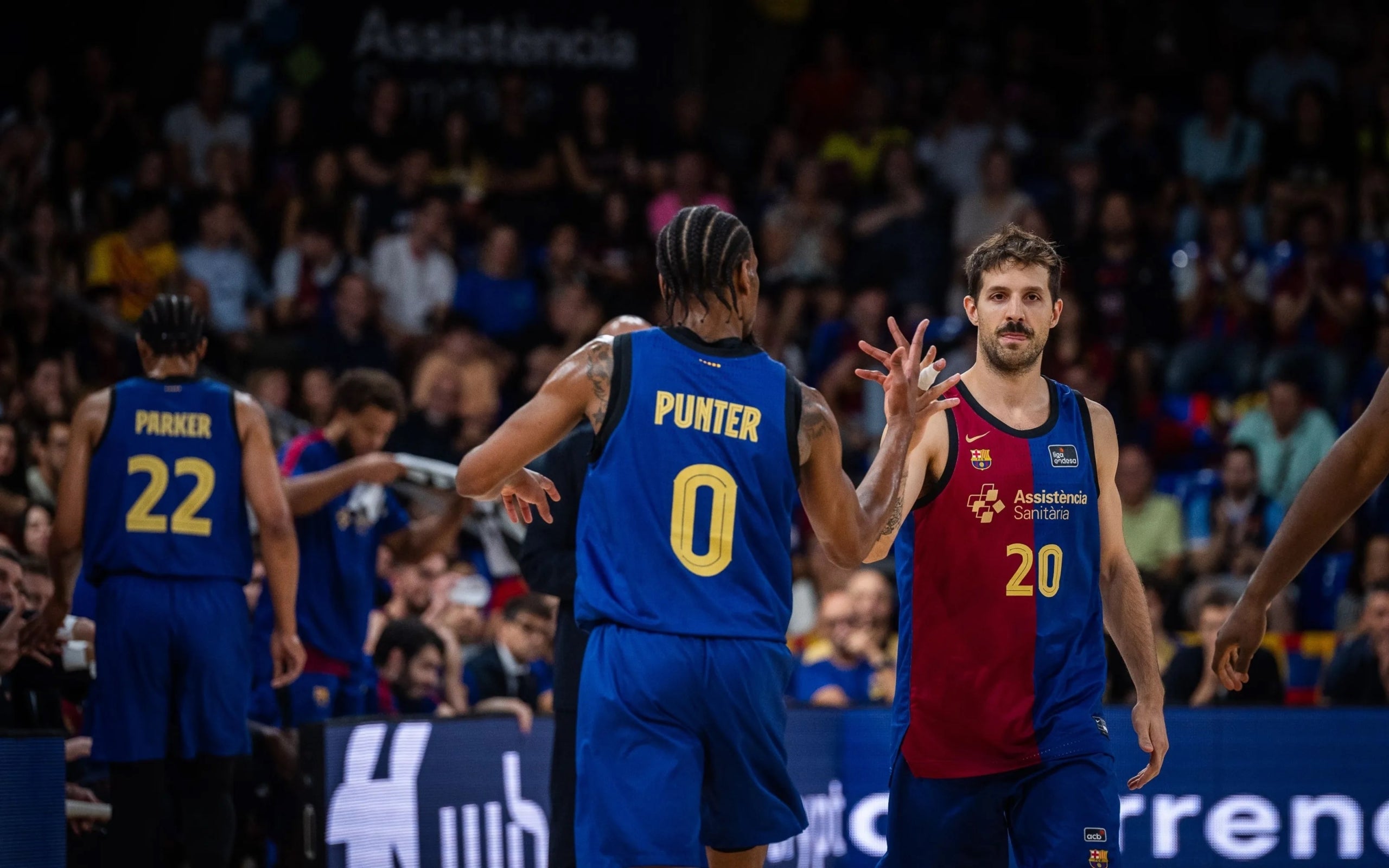 Kevin Punter y Nico Laprovittola en una imagen de archivo / FCB