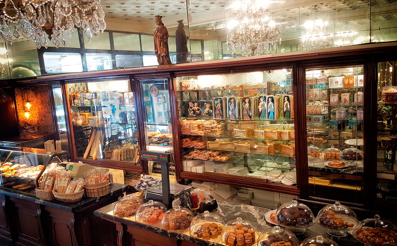 Interior de la pastisseria la Estrella / Pastisseria la Estrella