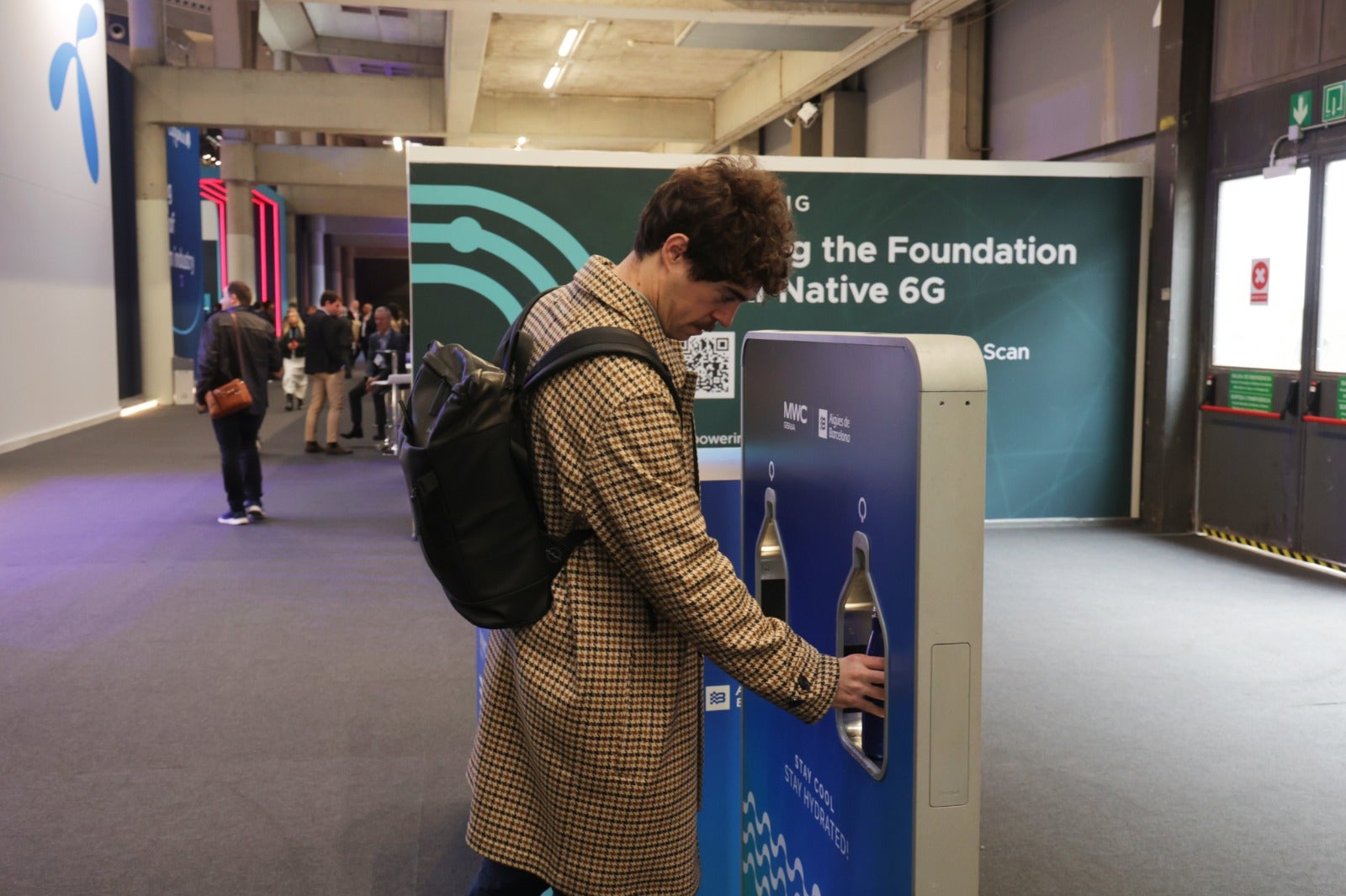 gües de Barcelona instal·la 30 fonts per garantir la hidratació amb aigua de proximitat i minimitzar la generació de residus a l’MWC
