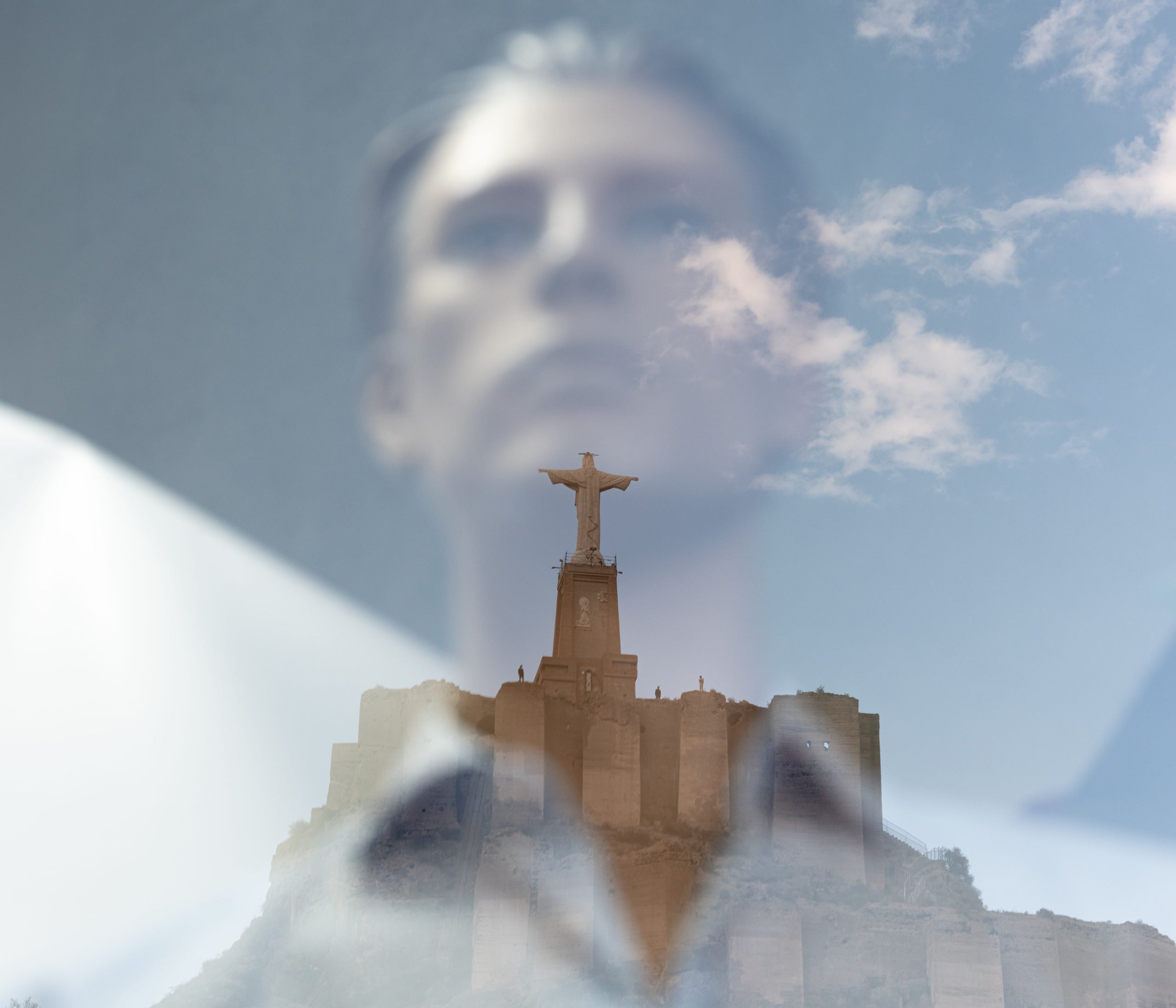 Algunas de las imágenes de la exposición 'Eroding Franco', del periodista y fotógrafo documentalista Jordi Jon Pardo