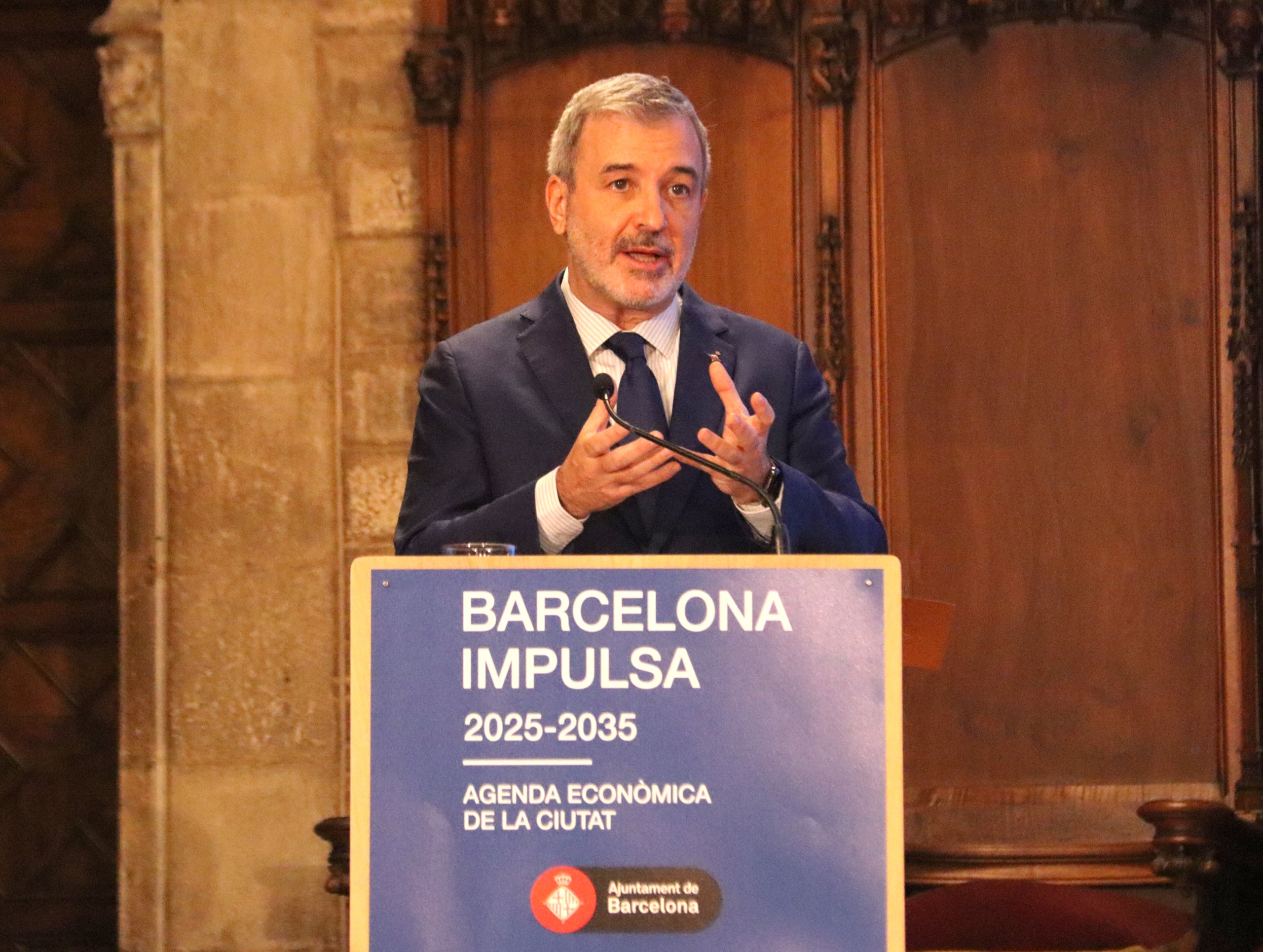 
L’alcalde Jaume Collboni, en la presentació del pla ‘Barcelona Impulsa’ / ACN-Gerard Ullastre