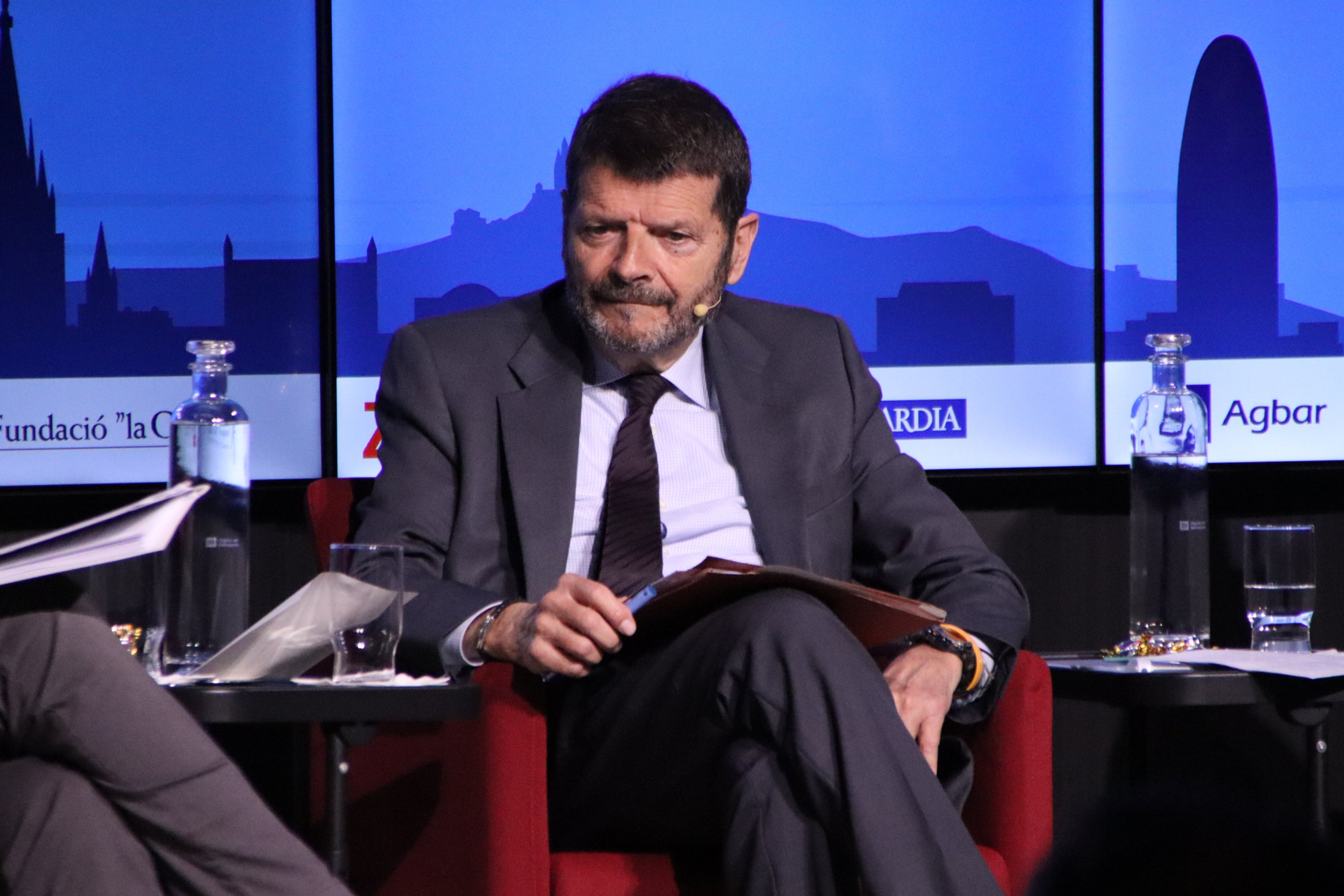 El teniente de alcaldía de Seguridad, Albert Batlle, en un diálogo / Blanca Blay / ACN