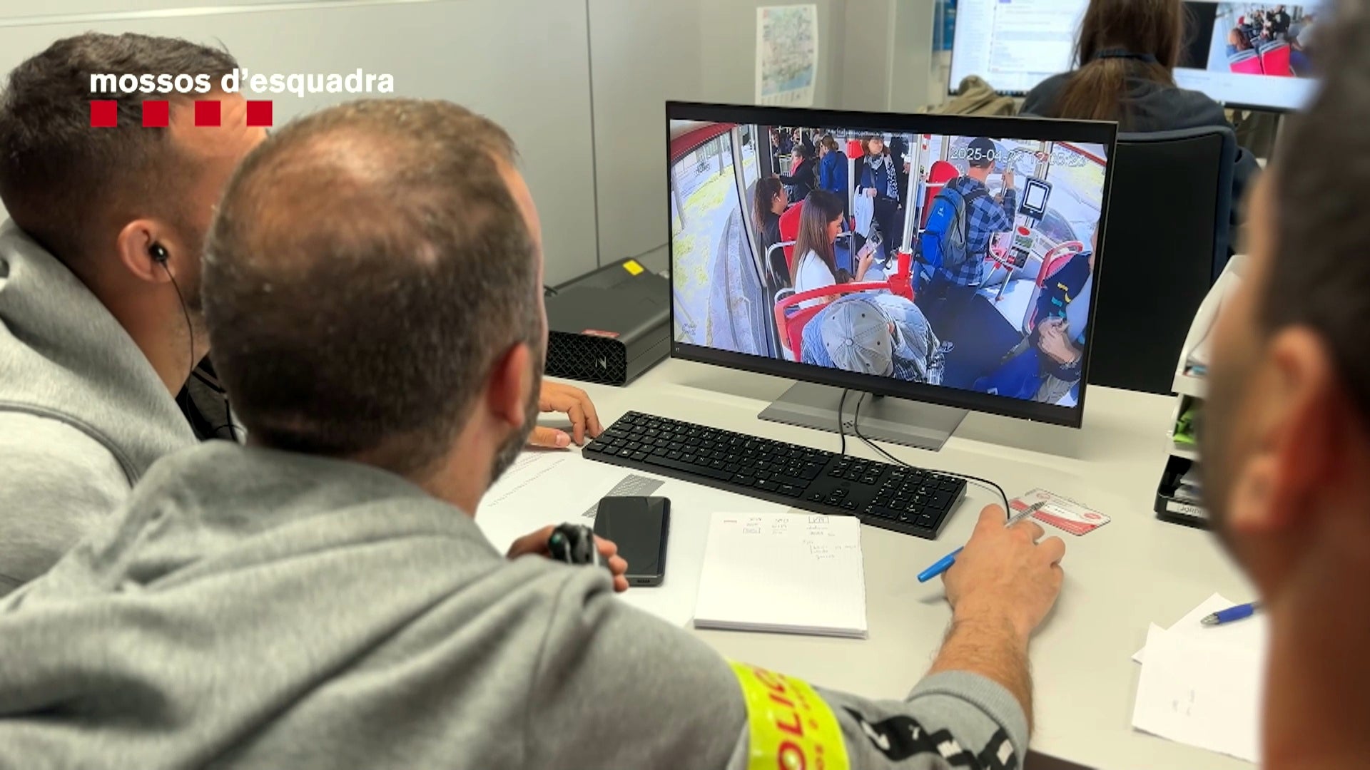 Imatge d'arxiu d'agents dels Mossos a Barcelona / Jordi Play