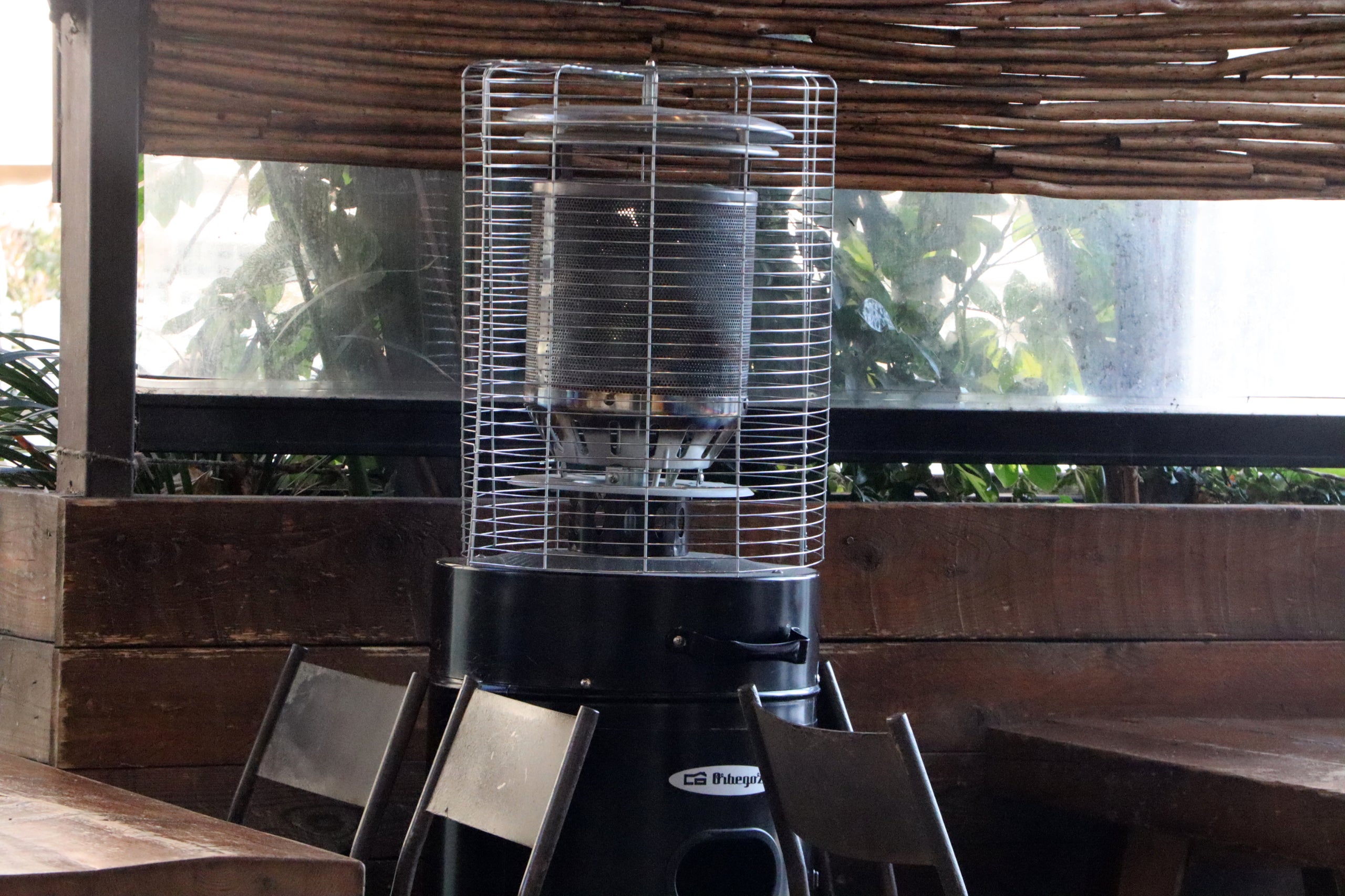 Una estufa de gas en una terrassa d'un bar de Barcelona / ACN