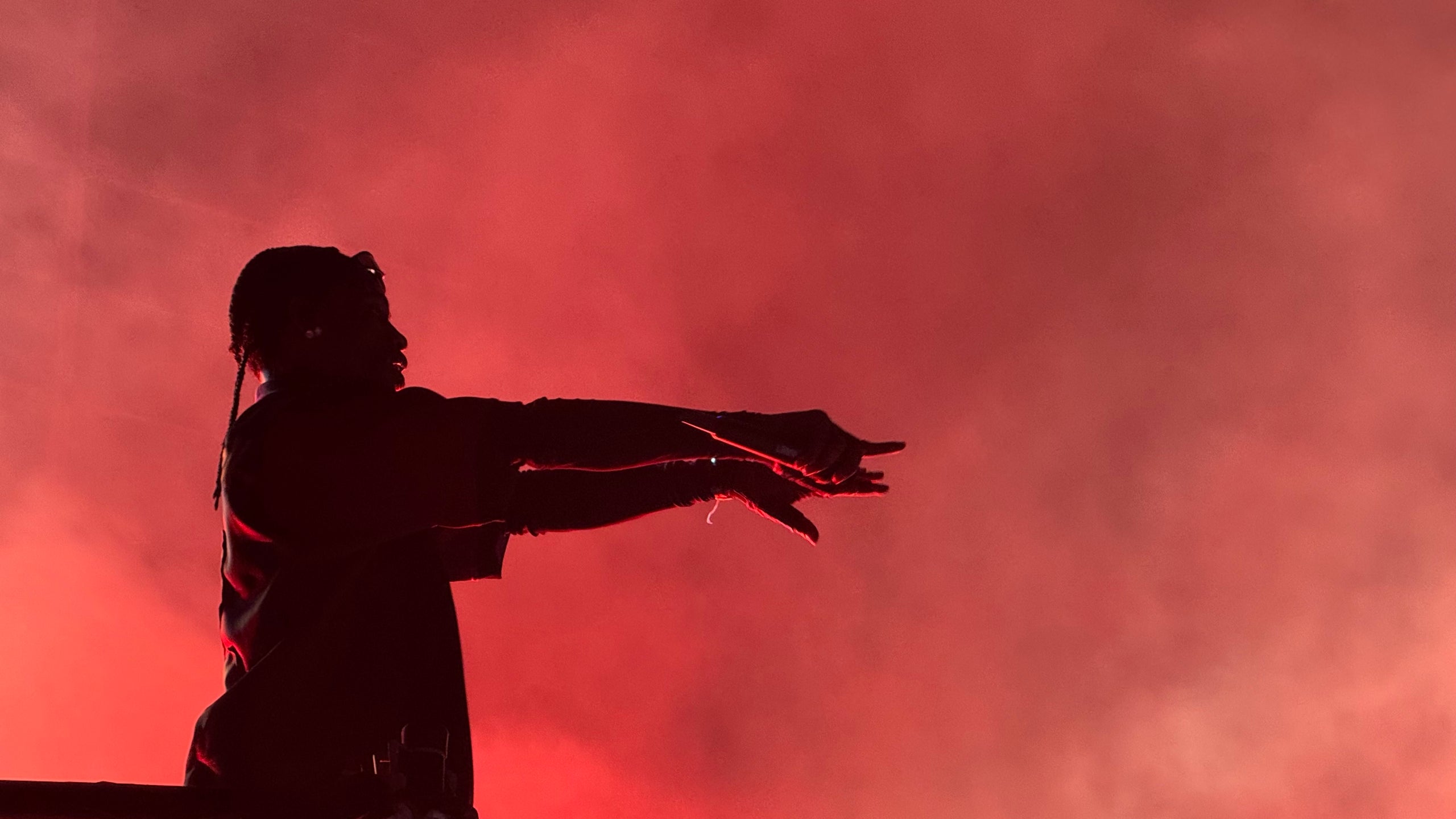 Travis Scott durante el concierto sorpresa en la previa del Clásico / ACN