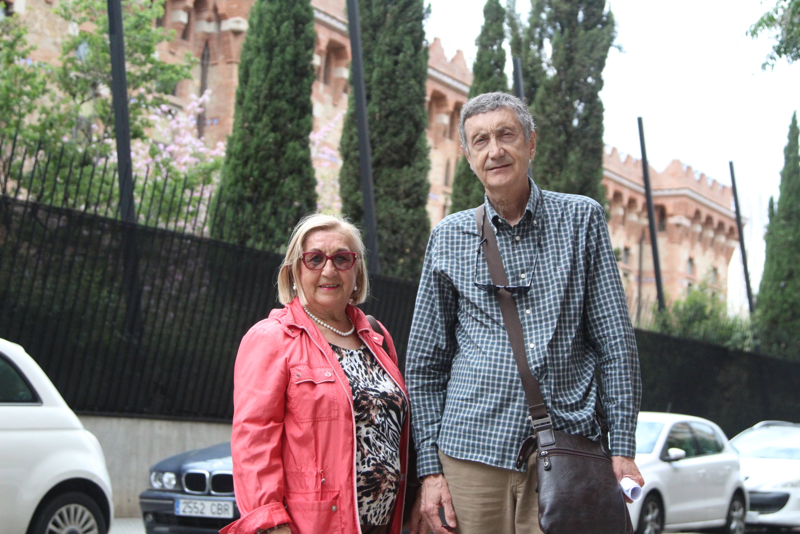 Felisa Marco, una de les representants veïnals històriques de les Corts, amb Joan Hernández, portaveu de la Coordinadora de Veïns i Veïnes de Mejía Lequerica / A.R.