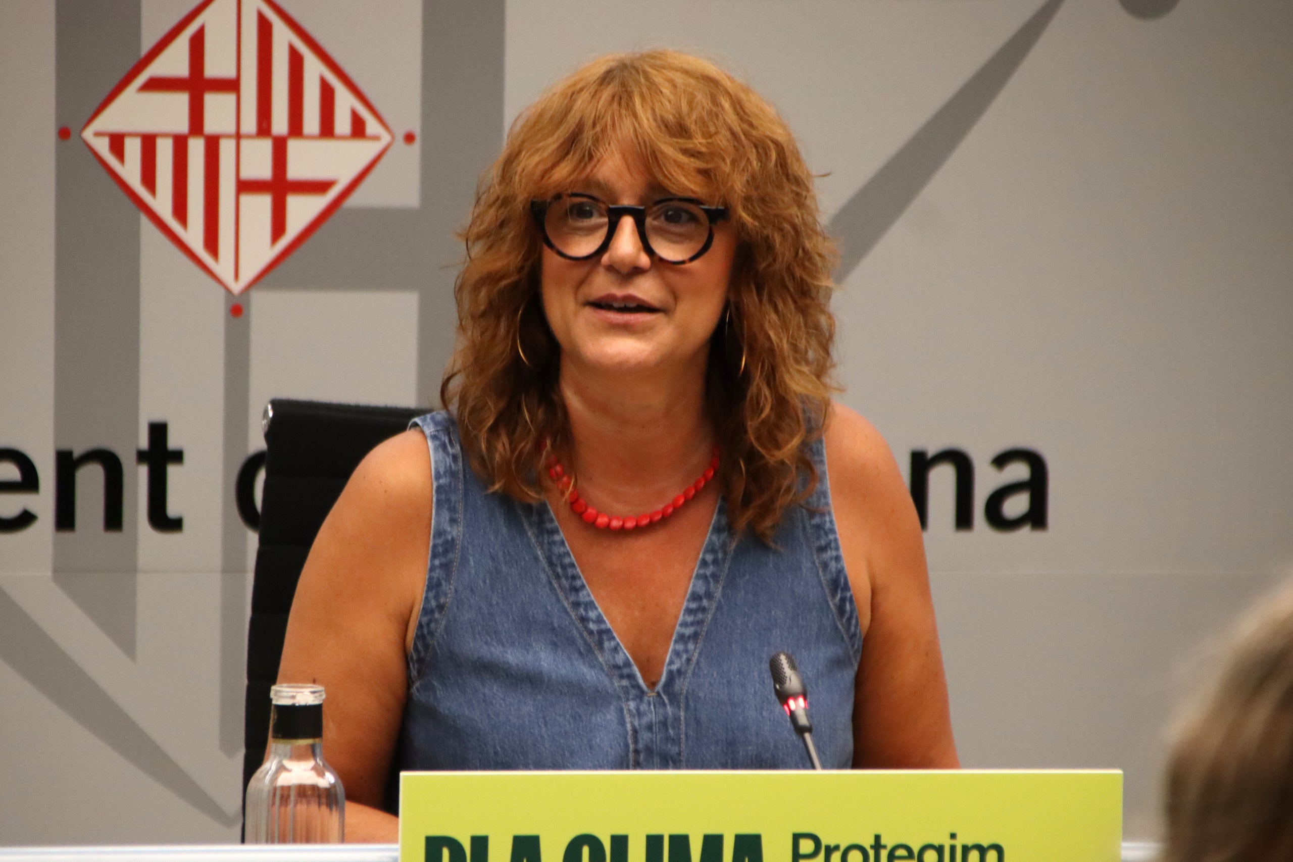 La primera tinenta d'alcaldia Laia Bonet en roda de premsa
| Blanca Blay (ACN)