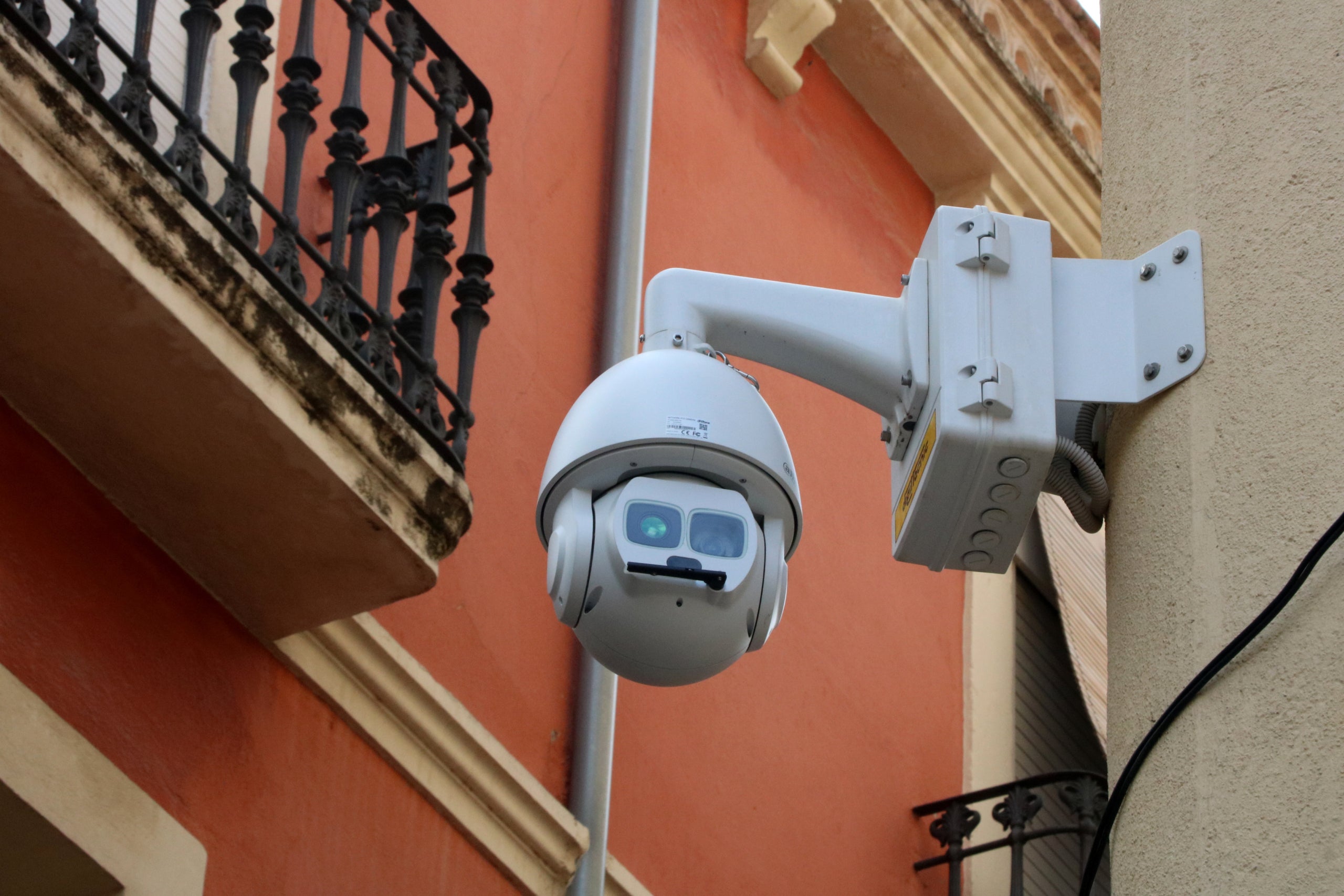 Cámara de videovigilancia en una calle / ACN