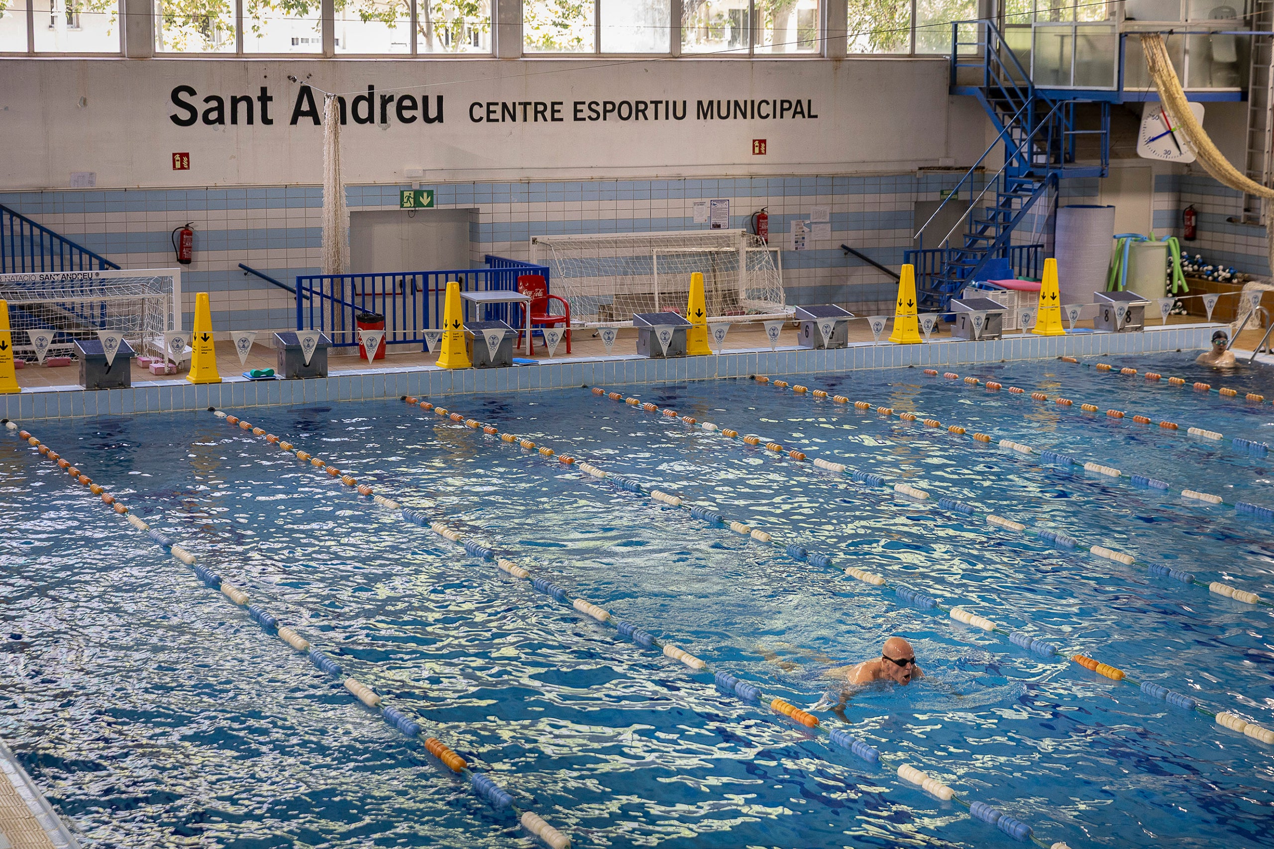 El plec exposa que la piscina històrica tancarà quan l'activitat pugui migrar a la Sagrera | Jordi Play