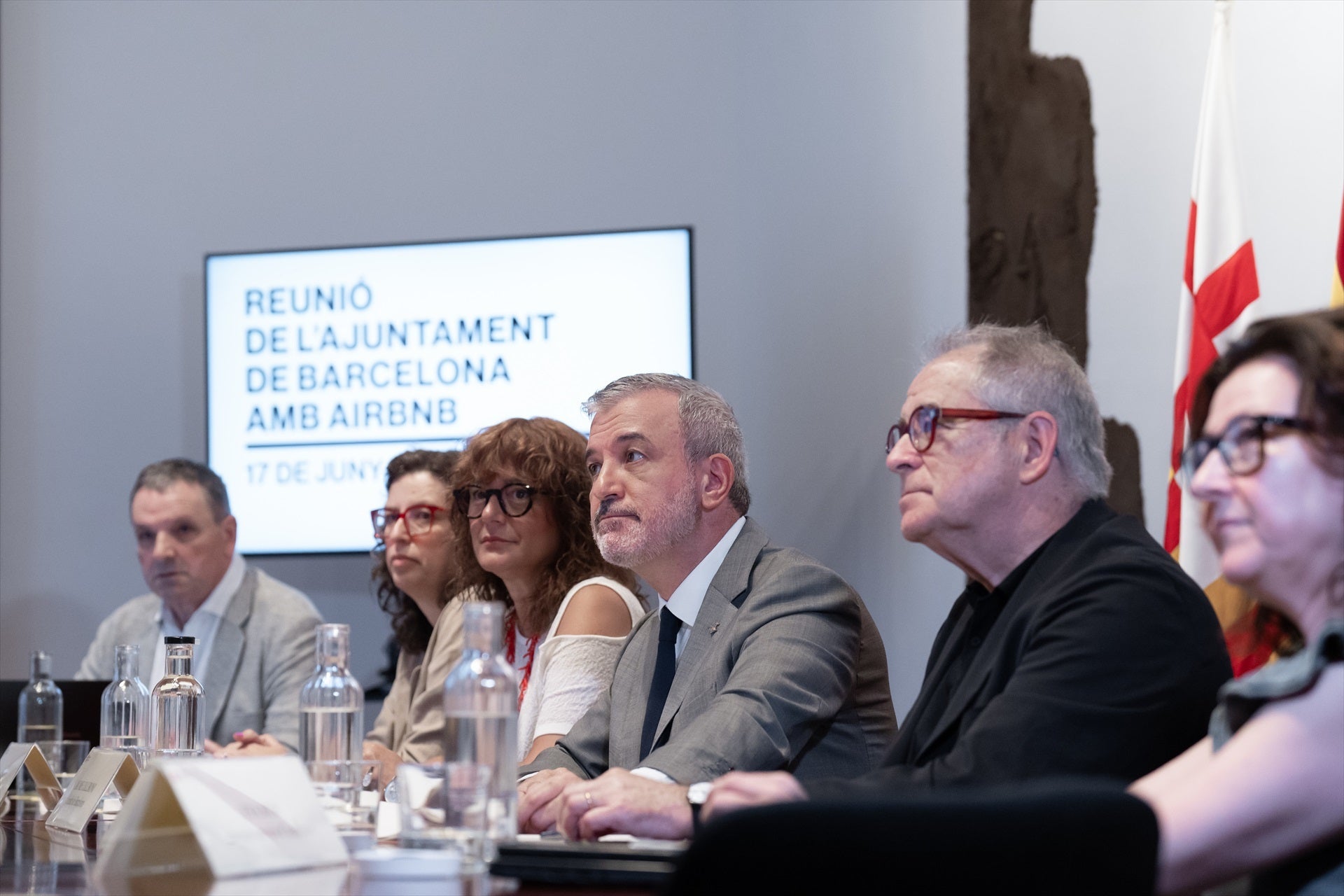 Collboni s'ha reunit amb els representats d'Airbnb DAVID ZORRAKINO-EUROPA PRESS