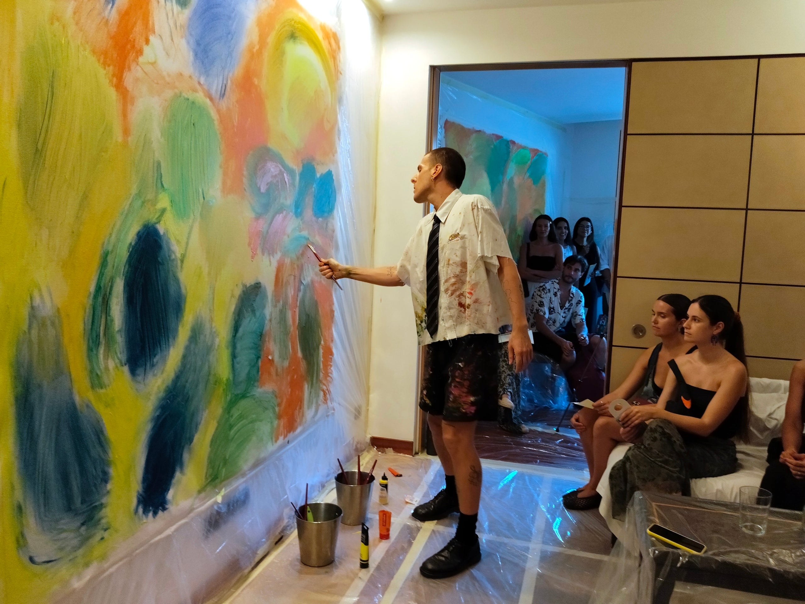 Fernando Loyola protagoniza un espectáculo innovador en el Grand Marina Hotel de Barcelona / Gabriel G. Garrido
