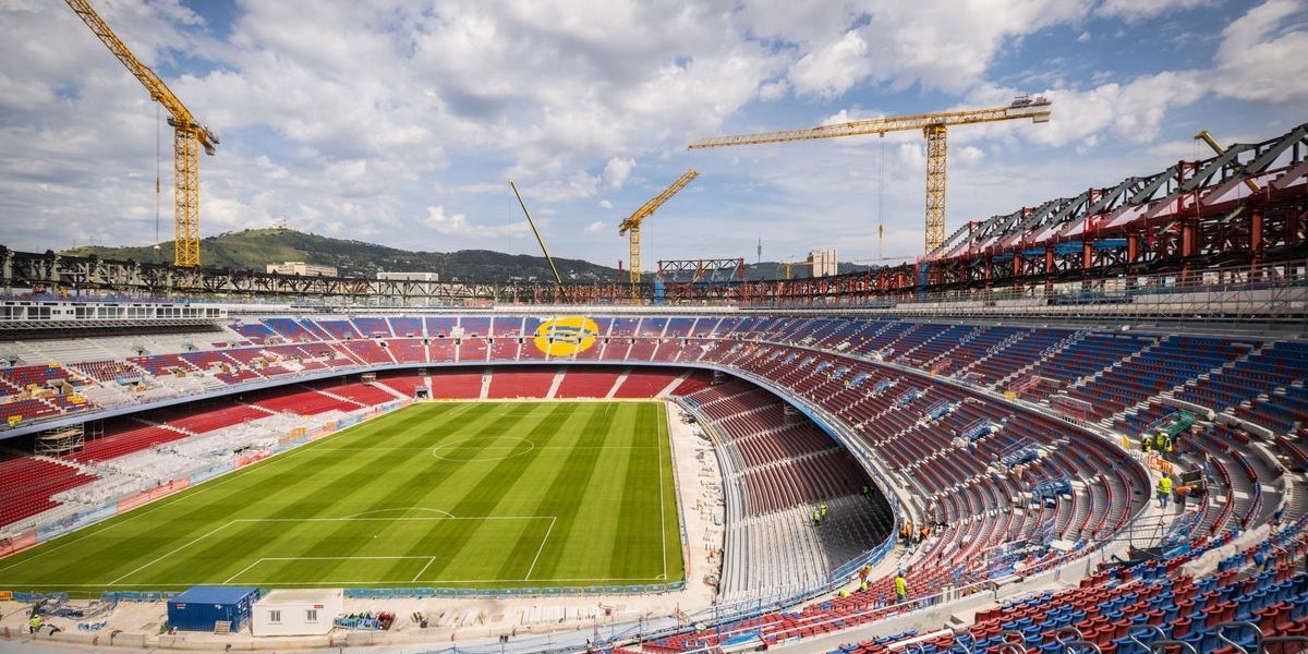 Grues a l'Spotify Camp Nou / F.C. Barcelona