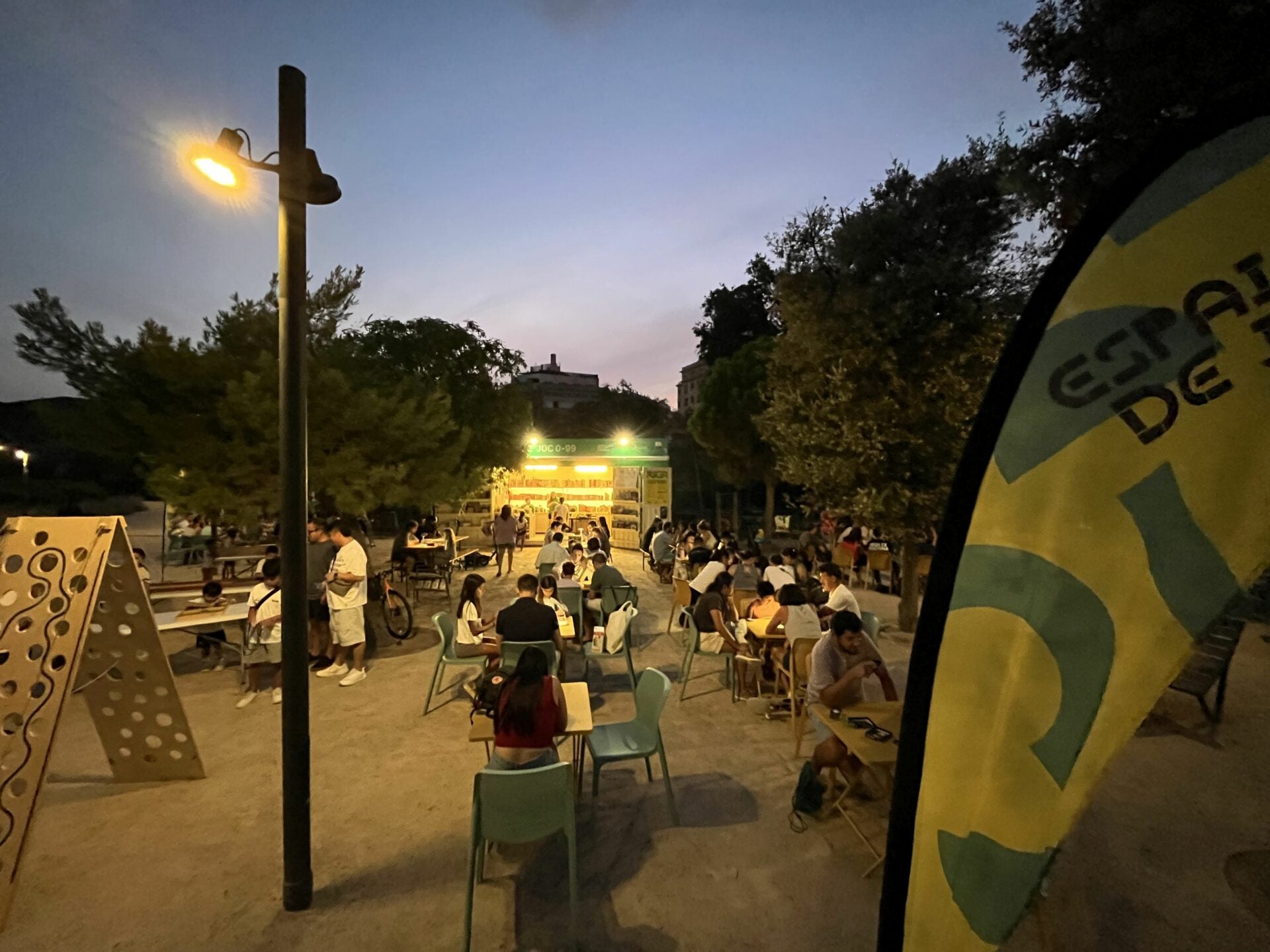 El Espai de Joc 0-99 de la Clariana de Glòries se consolida este verano con cifras récord de asistencia / Ajuntament 