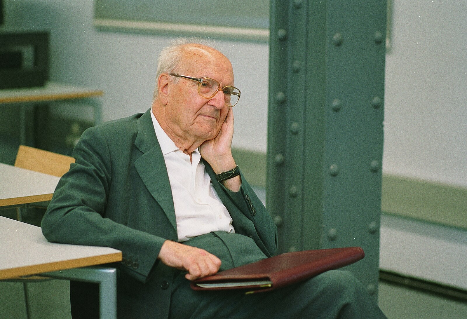 Heribert Barrera, fotografiado en 2001 / Wikimèdia-Museu d'Història de Catalunya (fotógrafo: Pep Parer)