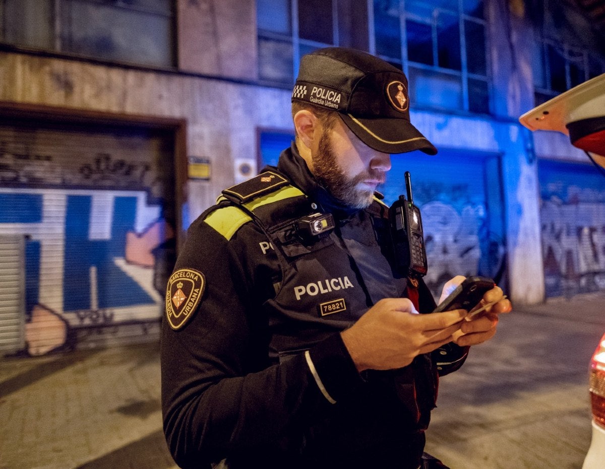 Un agent de la Guàrdia Urbana a Barcelona / GUB