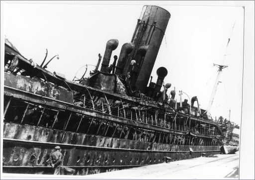 Vapor Uruguay atracat al port, Desconegut (1939) / Museu Marítim de Barcelona