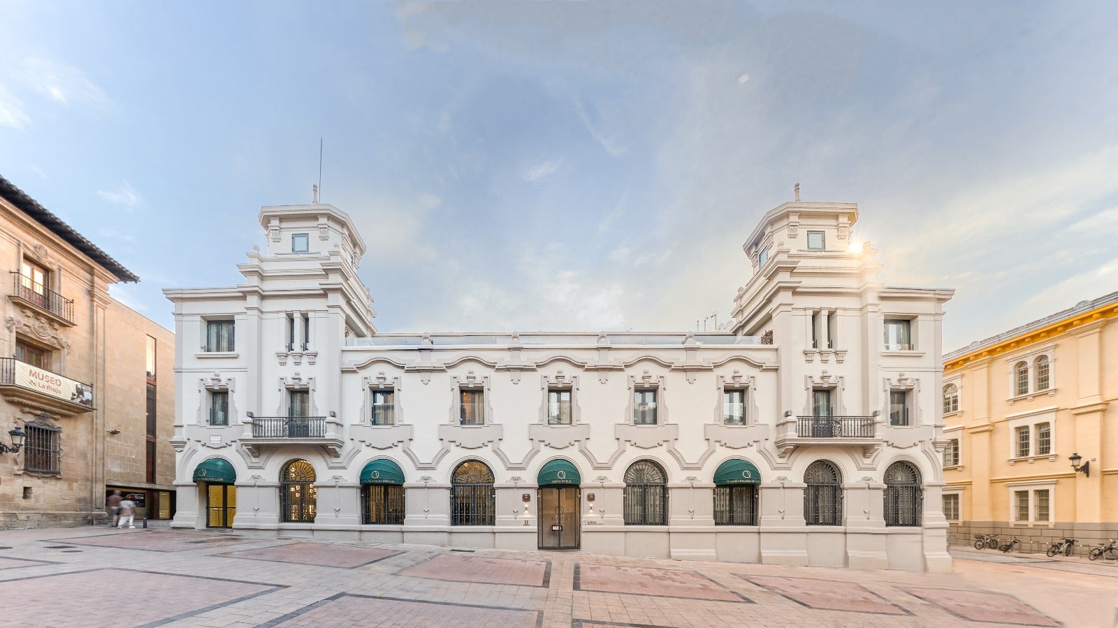 L'hotel Áurea Palacio de Correos, l'únic cinc estrelles de Logronyo / Eurostars