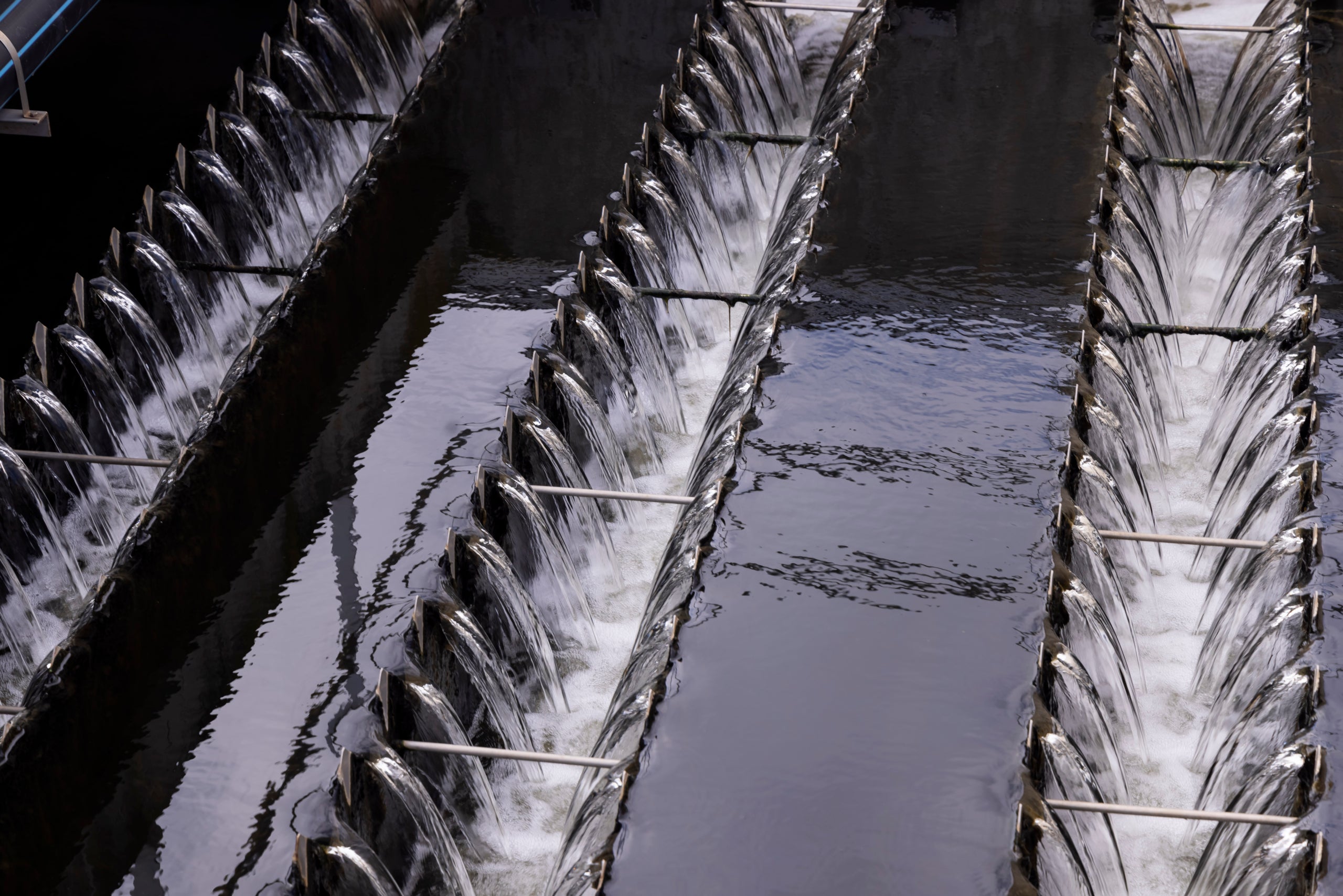 Agua regenerada en la Estación Regeneradora de Agua Residual del Baix Llobregat.
