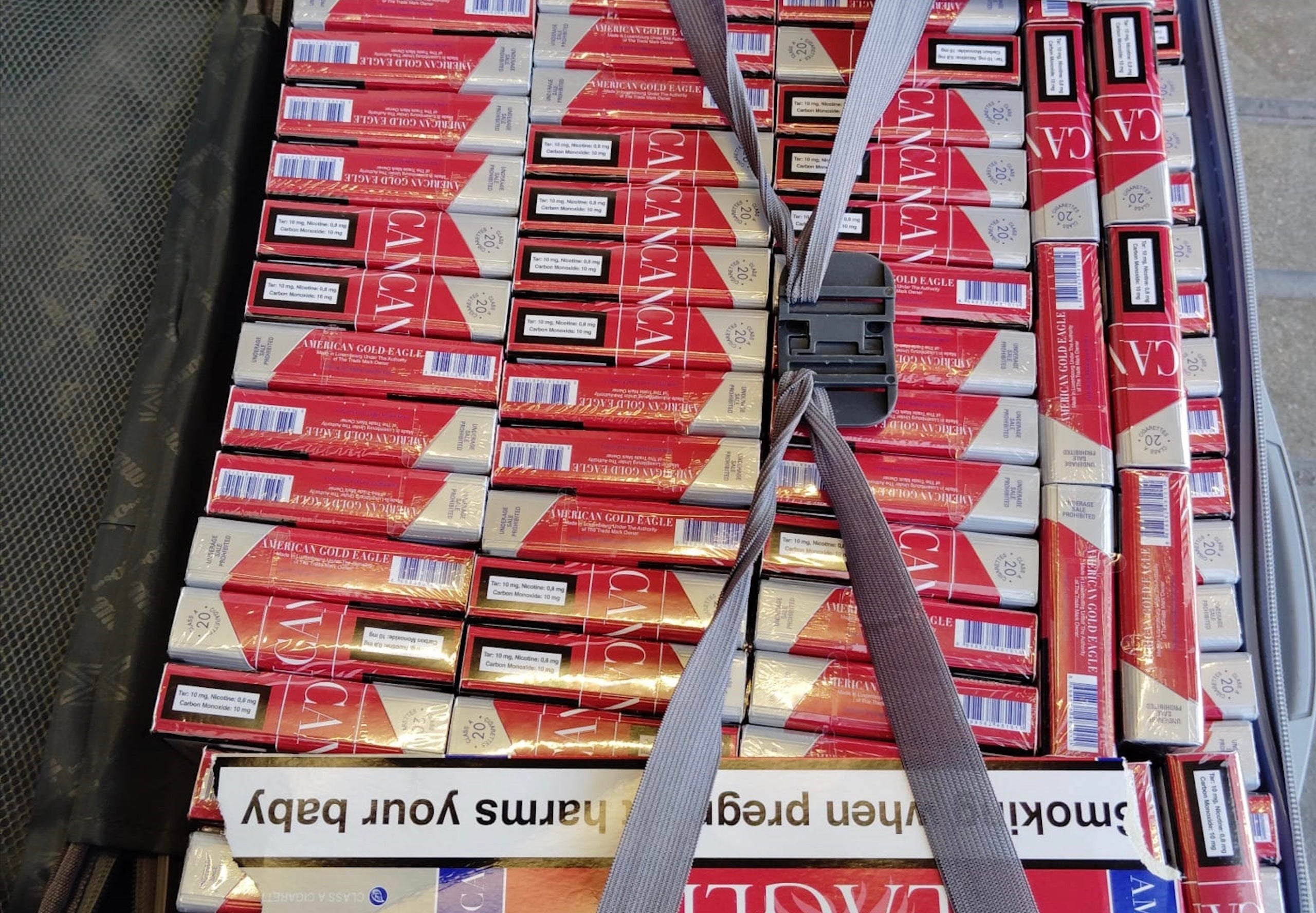 Els paquets de tabac de contraban comissats a l'estació del Nord / ACN