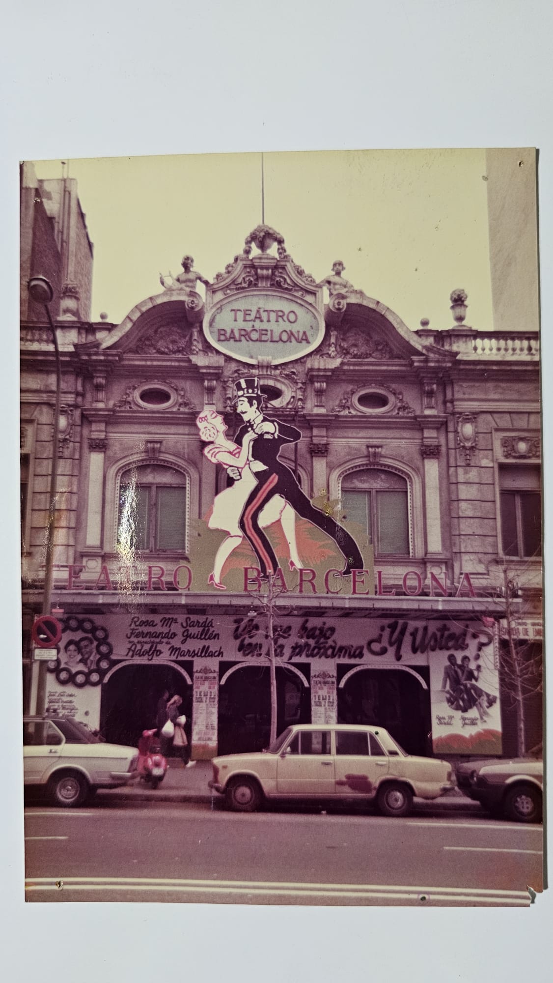 Un dels cartells de pel·lícules i obres de teatre que va pintar l'artista barceloní Lluís Pesarodona, Pessa / Cedida