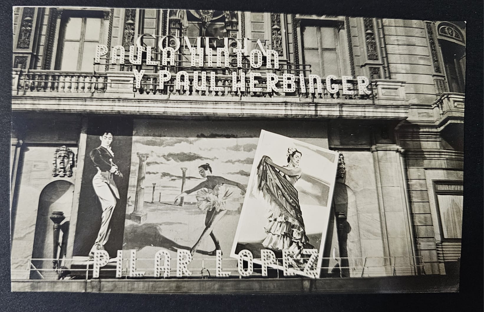 Un dels cartells de pel·lícules i obres de teatre que va pintar l'artista barceloní Lluís Pesarodona, Pessa / Cedida