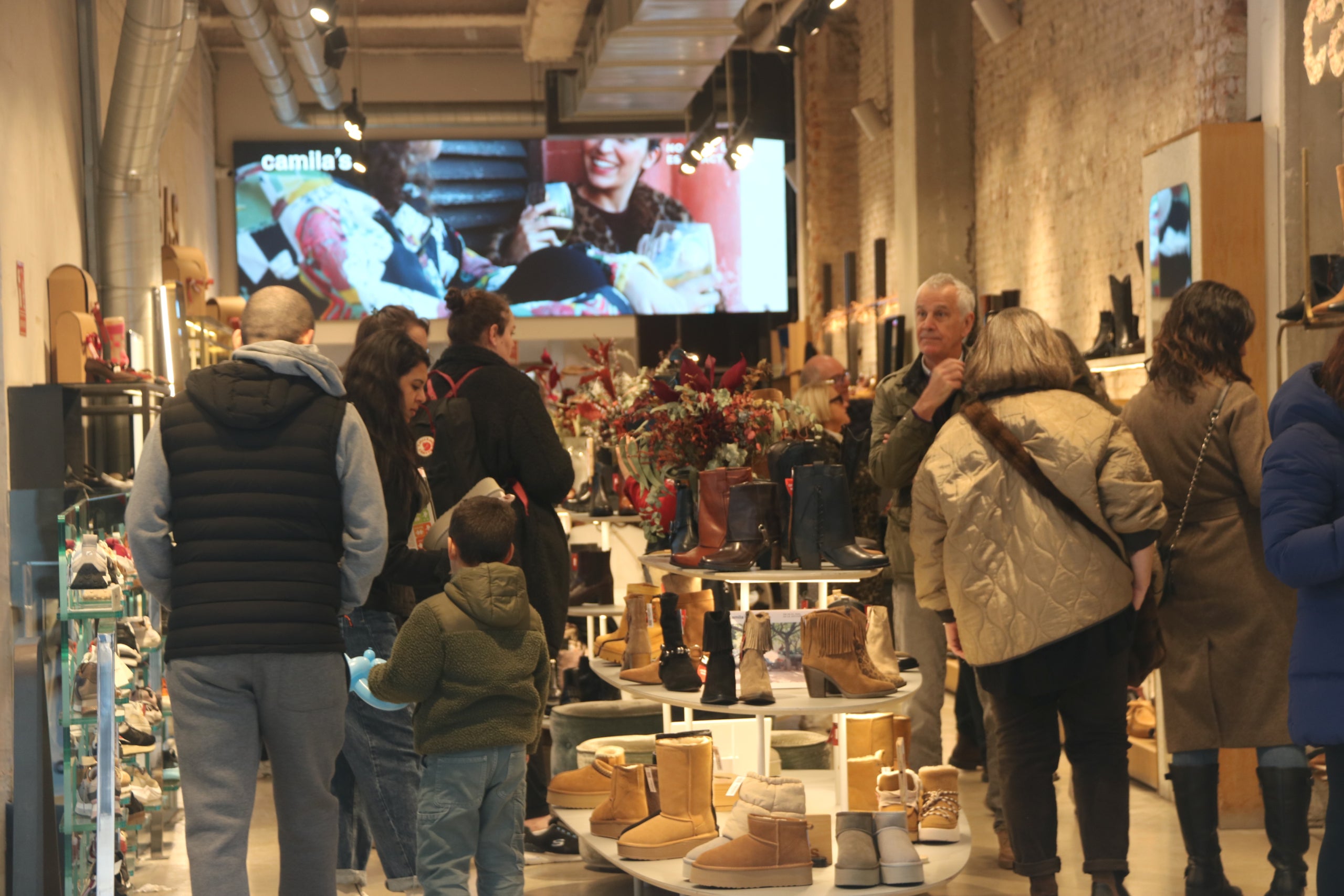 Una sabateria plena al centre de Barcelona / ACN