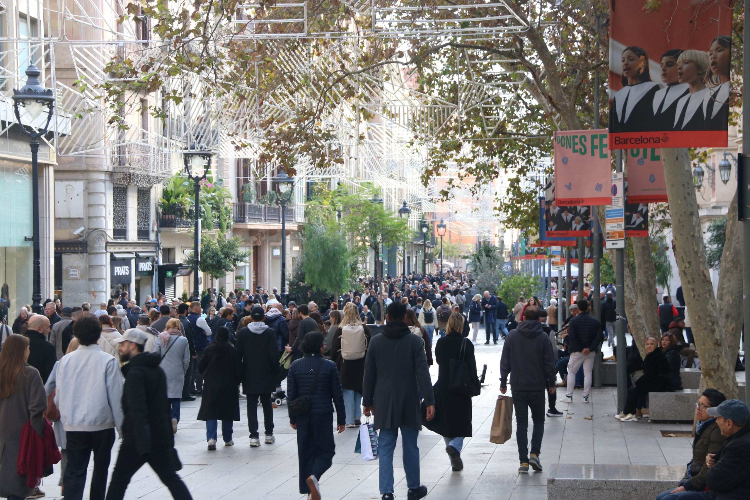 Compradors a Portal de l'Àngel / ACN