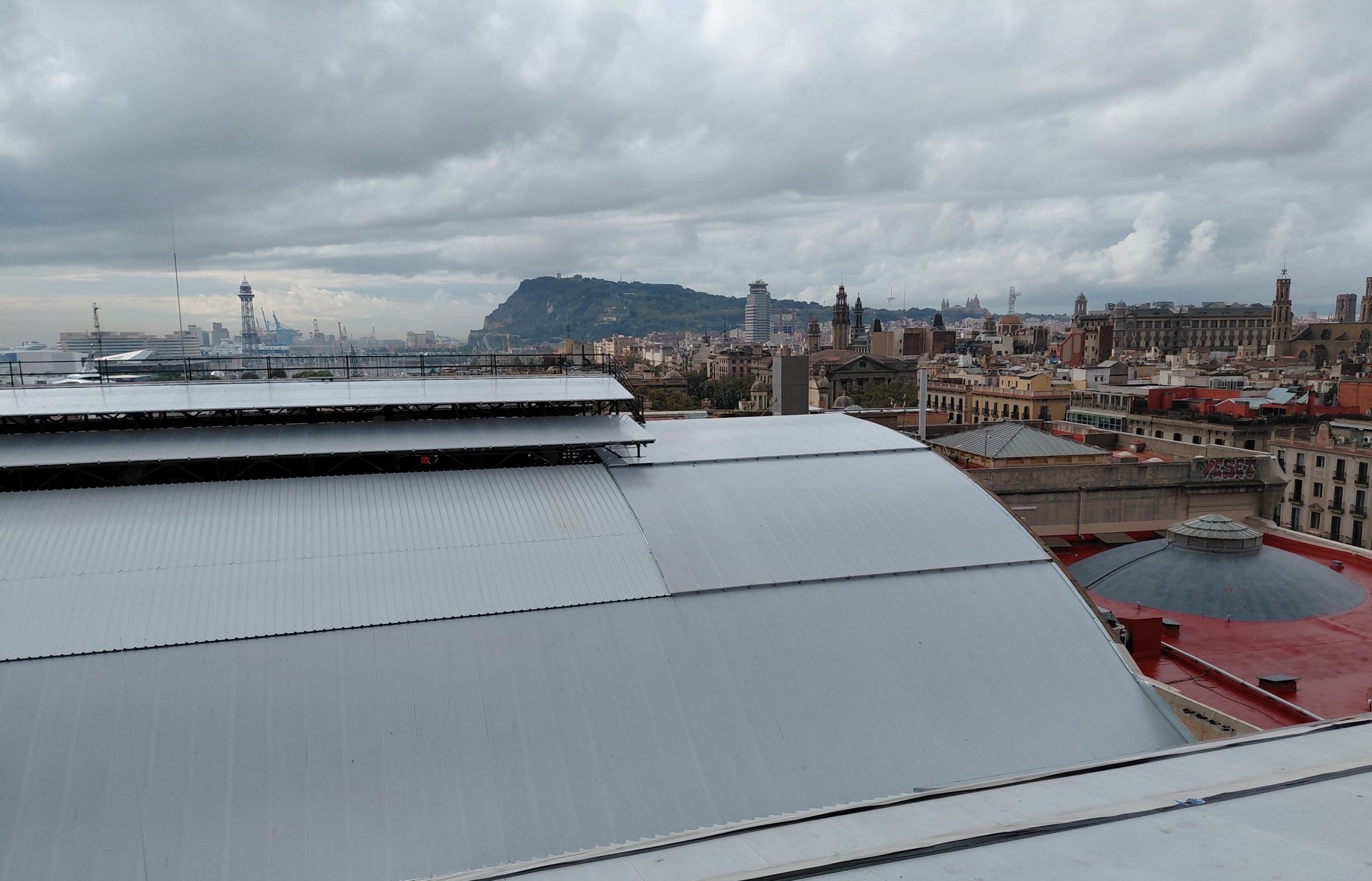 La nova marquesina de l'estació de França després de la reforma / Adif