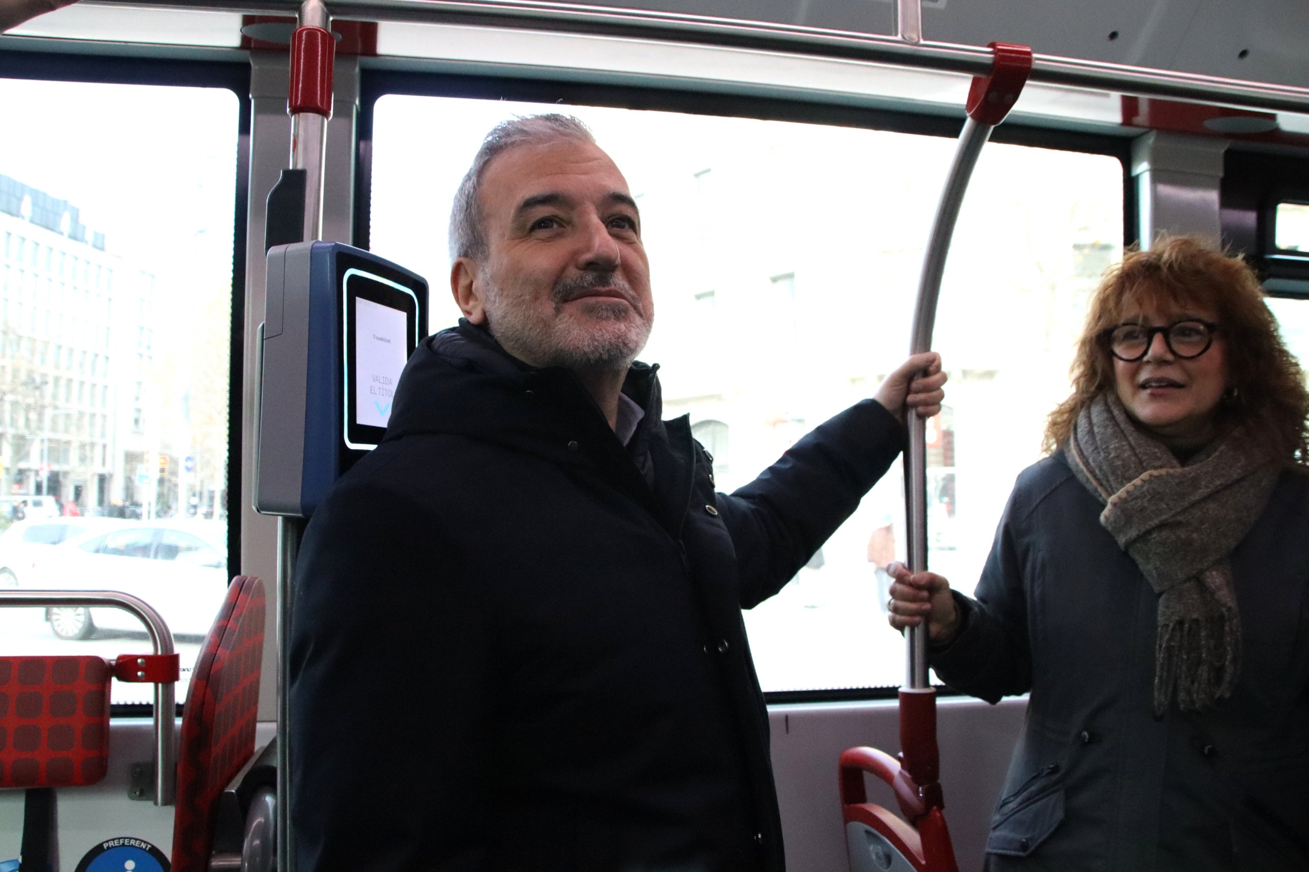 Collboni al bus H12 | Blanca Blay (ACN)