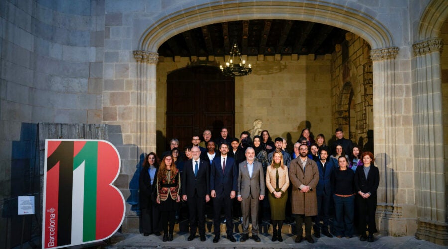 Los asistentes a la recepción institucional a los artistas de Act X Palestine / ACN