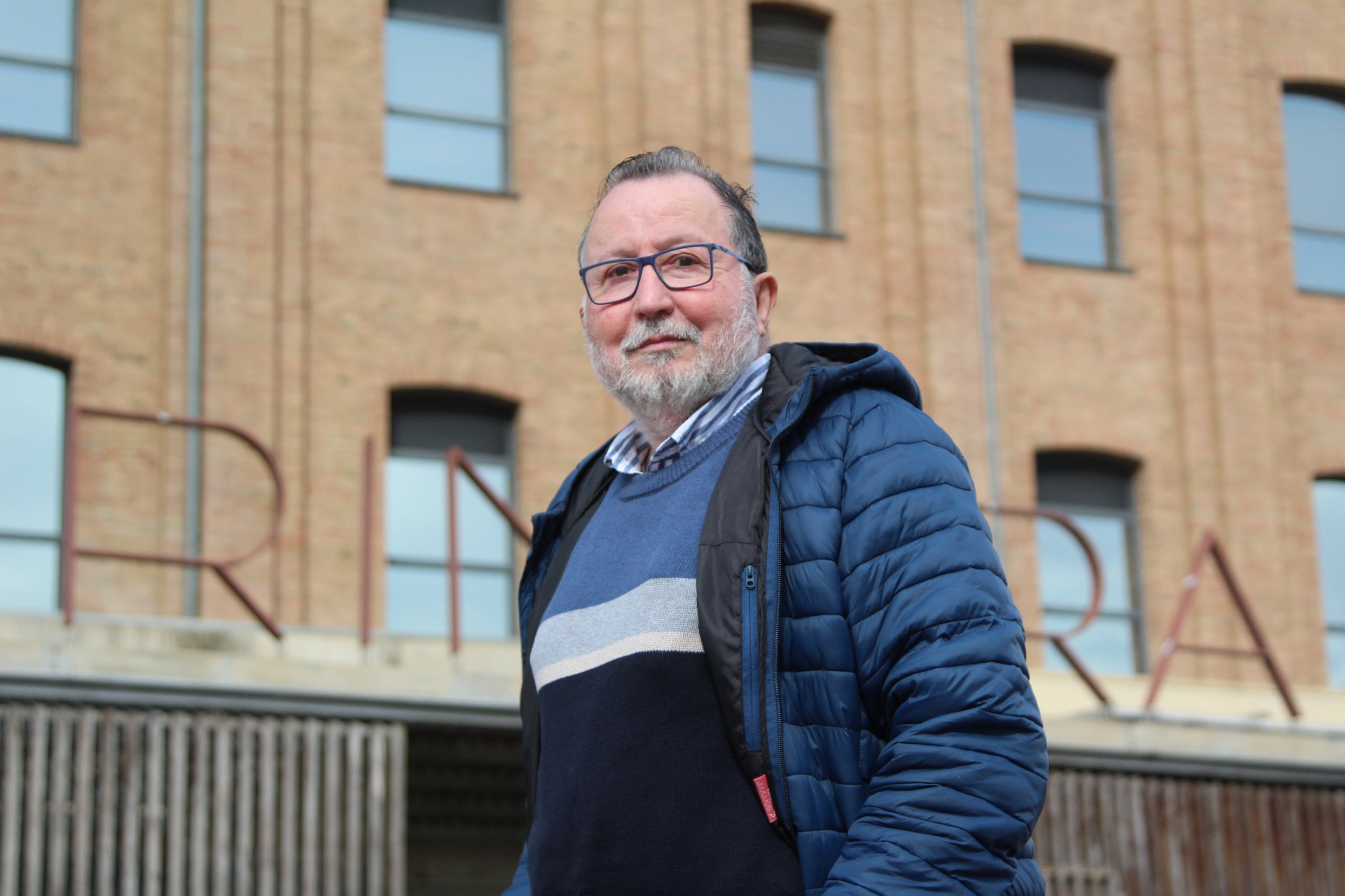 El fotògraf Jose Gonzalvo Vivas va retratar la vida nocturna barcelonina entre els anys setanta i vuitanta, en plena efervescència del 'destape' / A.R.