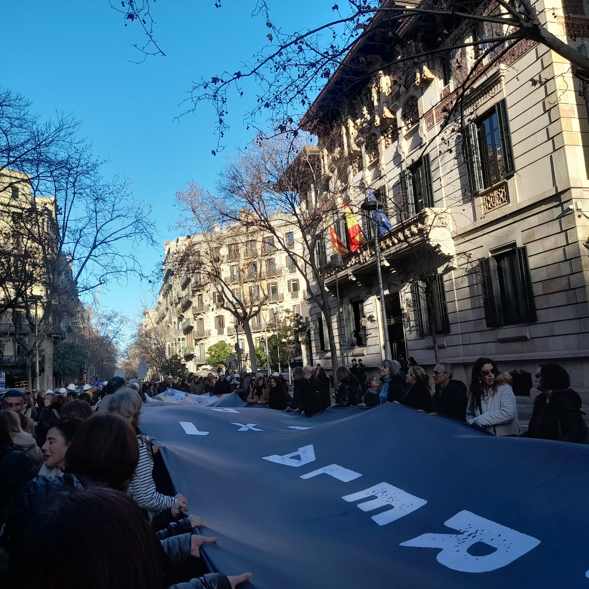 Protesta dels mutualistes catalans del passat 5 de febrer davant de la delegació del govern espanyol a Barcelona / Cedida