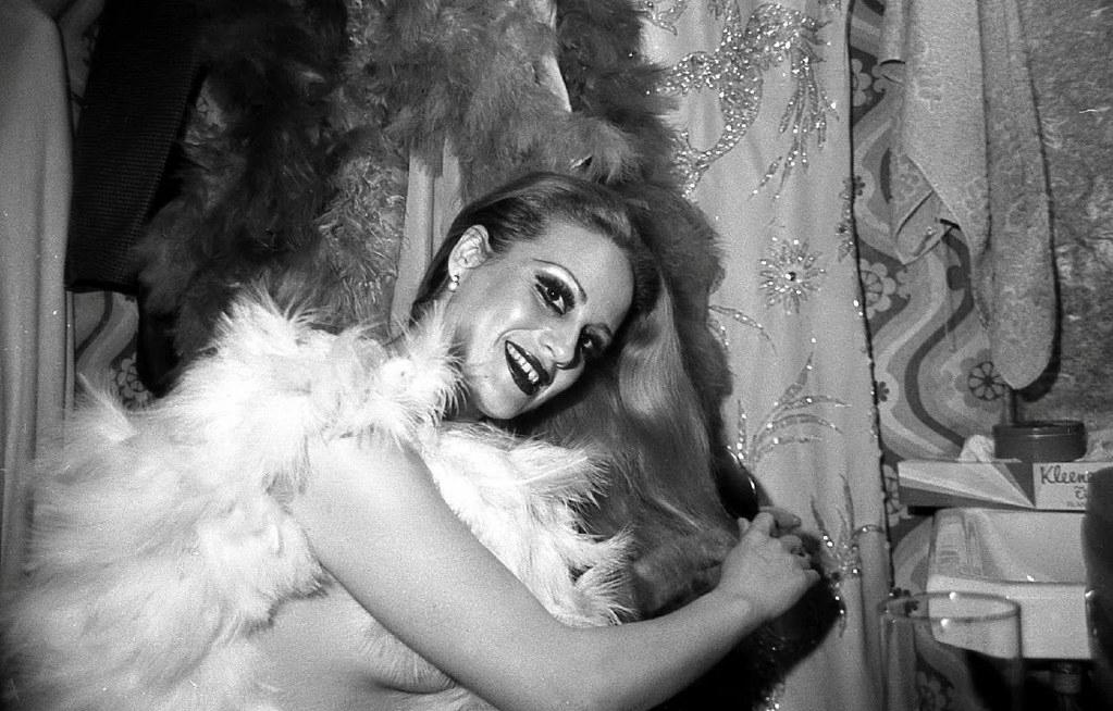 Fotografies de la vida nocturna barcelonina entre els anys setanta i vuitanta / Jose Gonzalvo Vivas