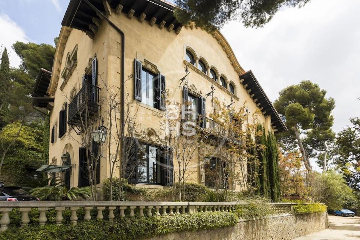 La Casa Manuel Doncel, obra de l'arquitecte Enric Sagnier i escenari de la pel·lícula Vicky Cristina Barcelona de Woody Allen, ara en venda / Berkshire Hathaway HomeServices Barcelona