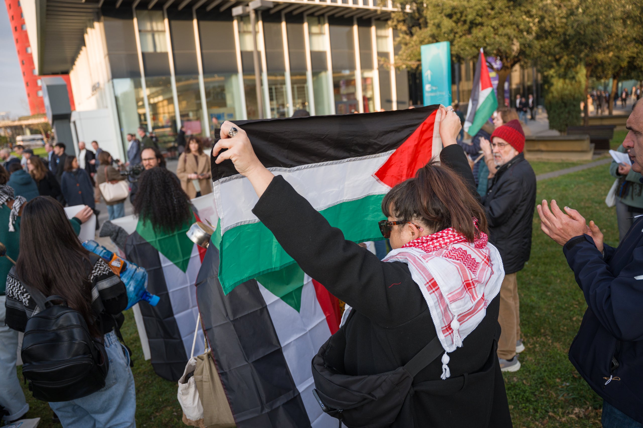 Protesta a les portes del MWC. | Marc Font (ACN)